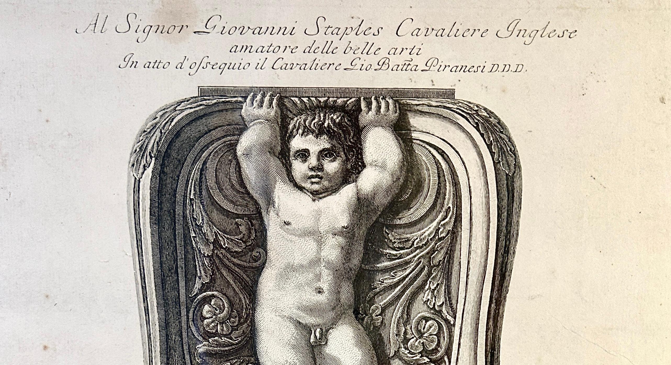 Gerahmte Radierung eines ornamentalen Kandelabersockels von Giovanni Piranesi (Papier) im Angebot