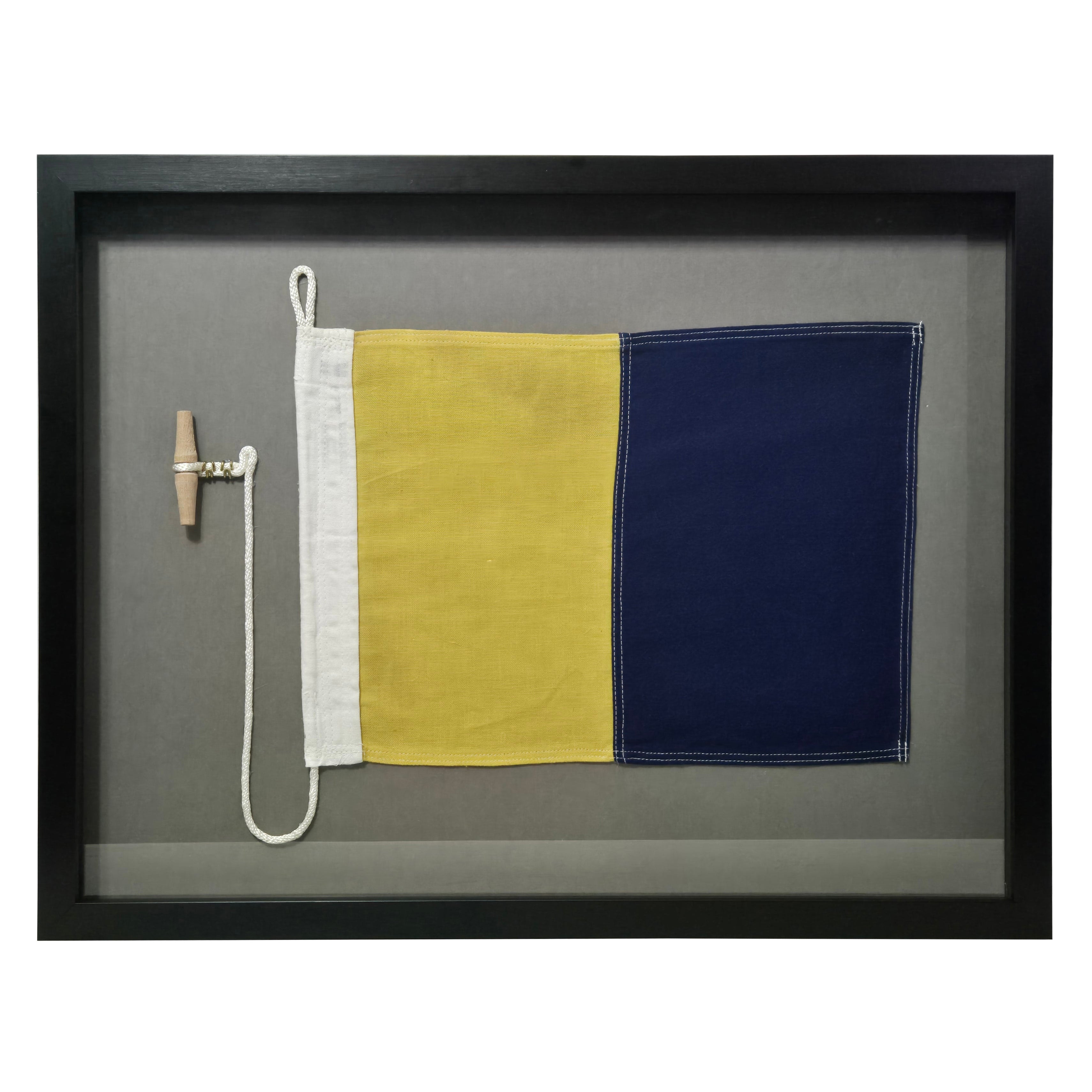Bandera de lino enmarcada con el Código Internacional de Señales «Kilo» (K) en venta