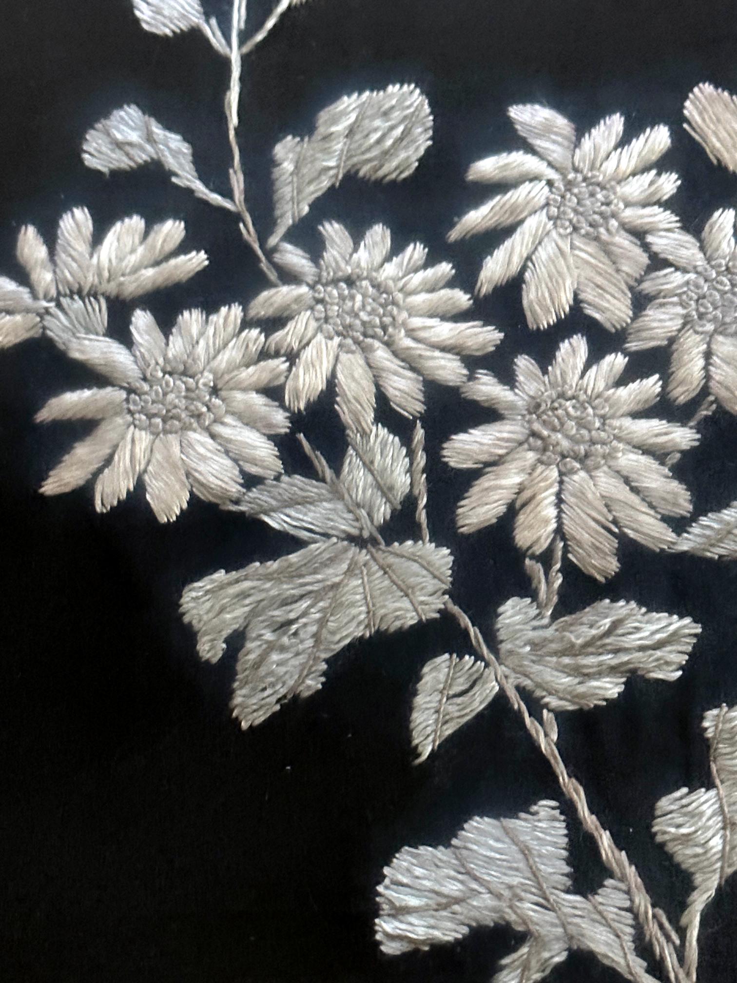 Gerahmte japanische Stickerei-Textil-Tafel aus der Meiji-Periode im Angebot 3