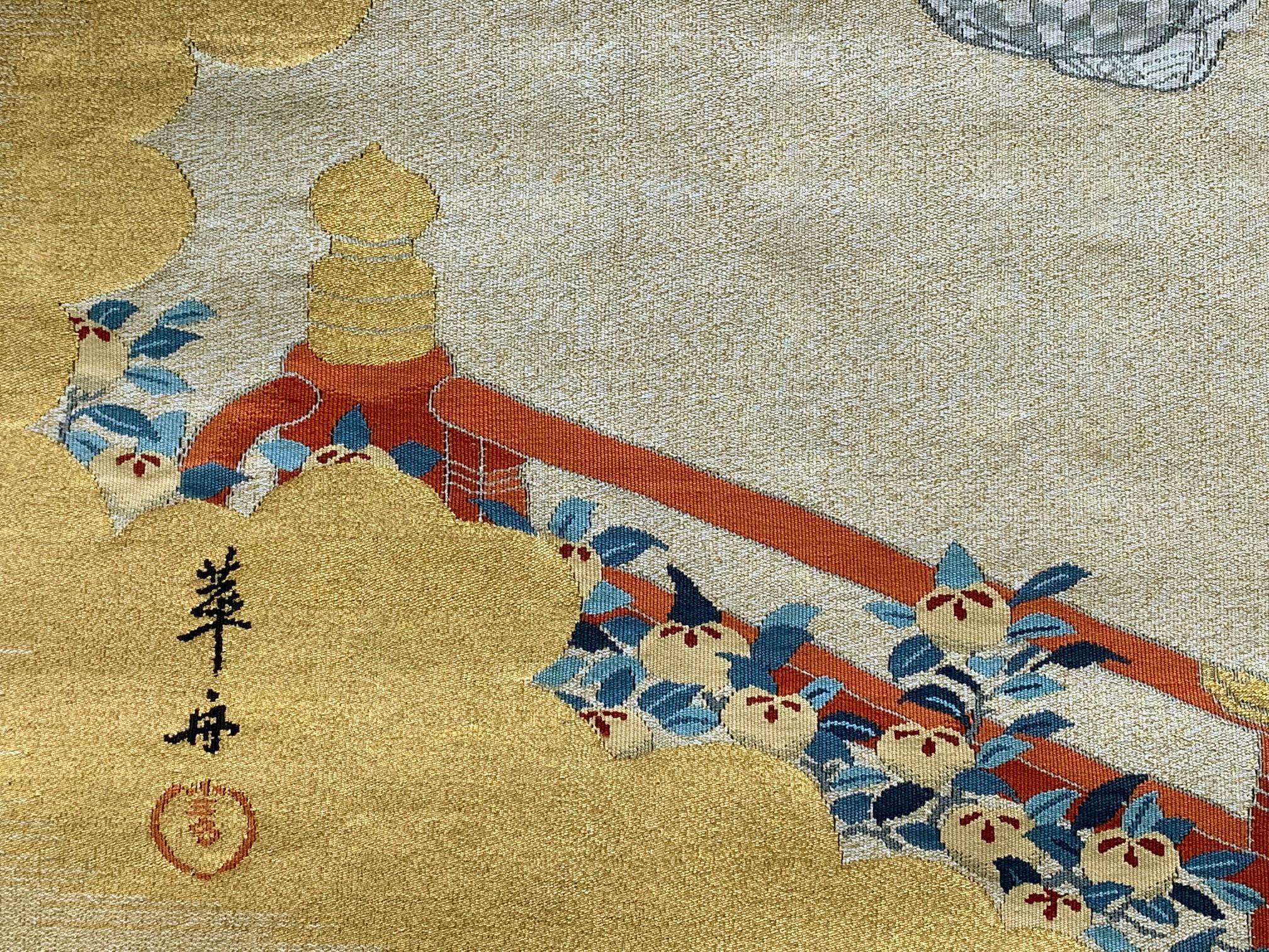 Gerahmte japanische Fukusa-Textilkunst aus der Meiji-Periode im Angebot 1