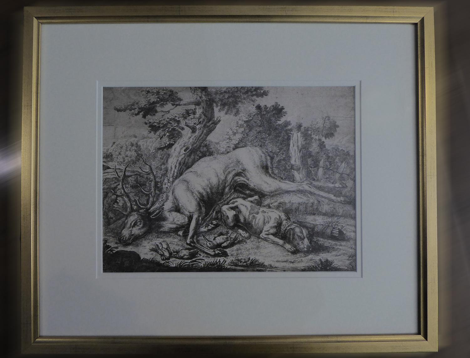 Belle gravure du XVIIIe siècle représentant un cerf, après la chasse, avec un magnifique chien au repos, dans une scène champêtre, magnifiquement représentée.