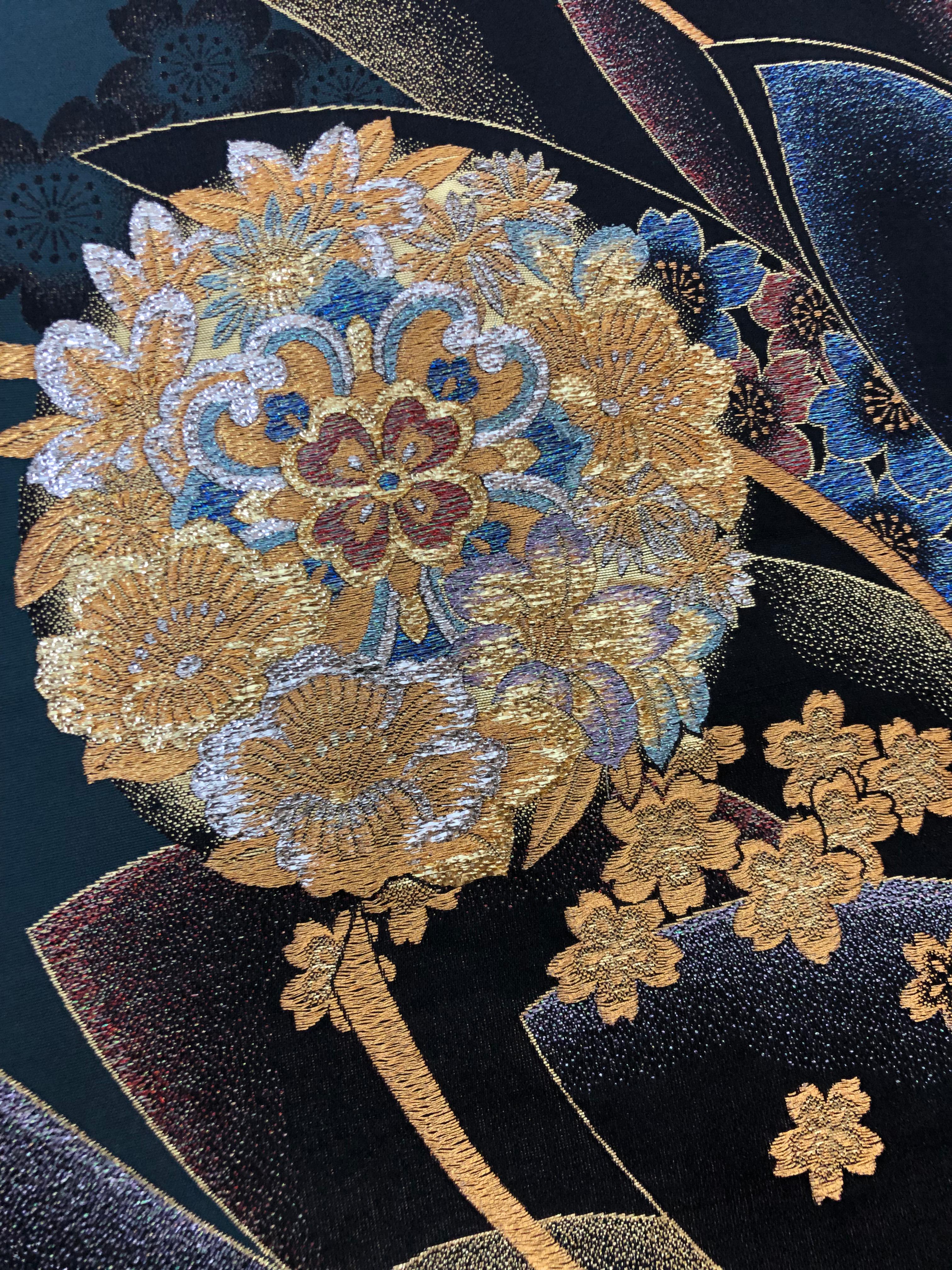 Art kimono encadré Bouquet d'amour par Kimono-Couture, Art textile japonais en vente 1