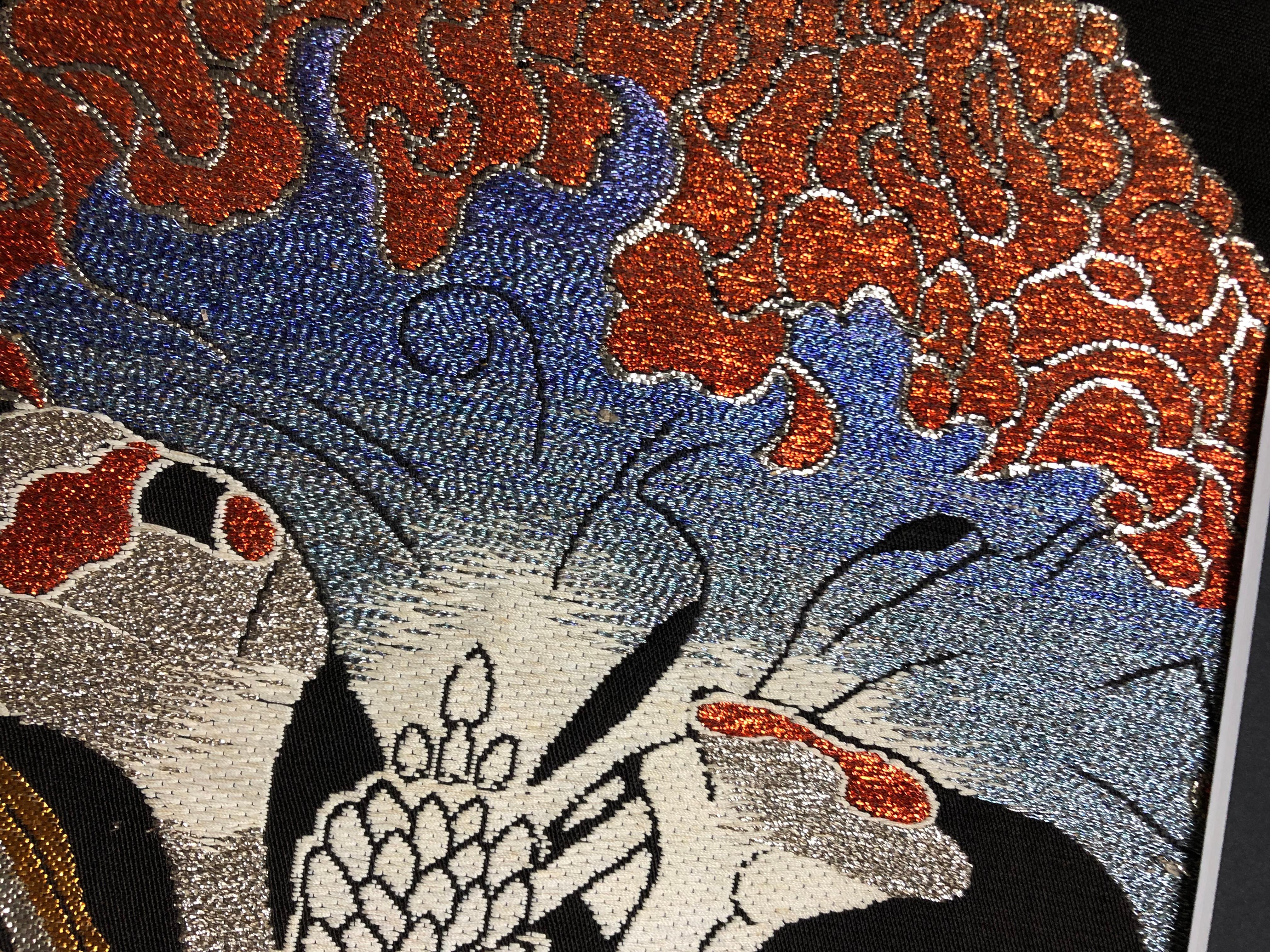 Gerahmte Kimono-Kunst „Graceful Cockscomb“ von Kimono-Couture, Japanische Textilkunst (21. Jahrhundert und zeitgenössisch) im Angebot