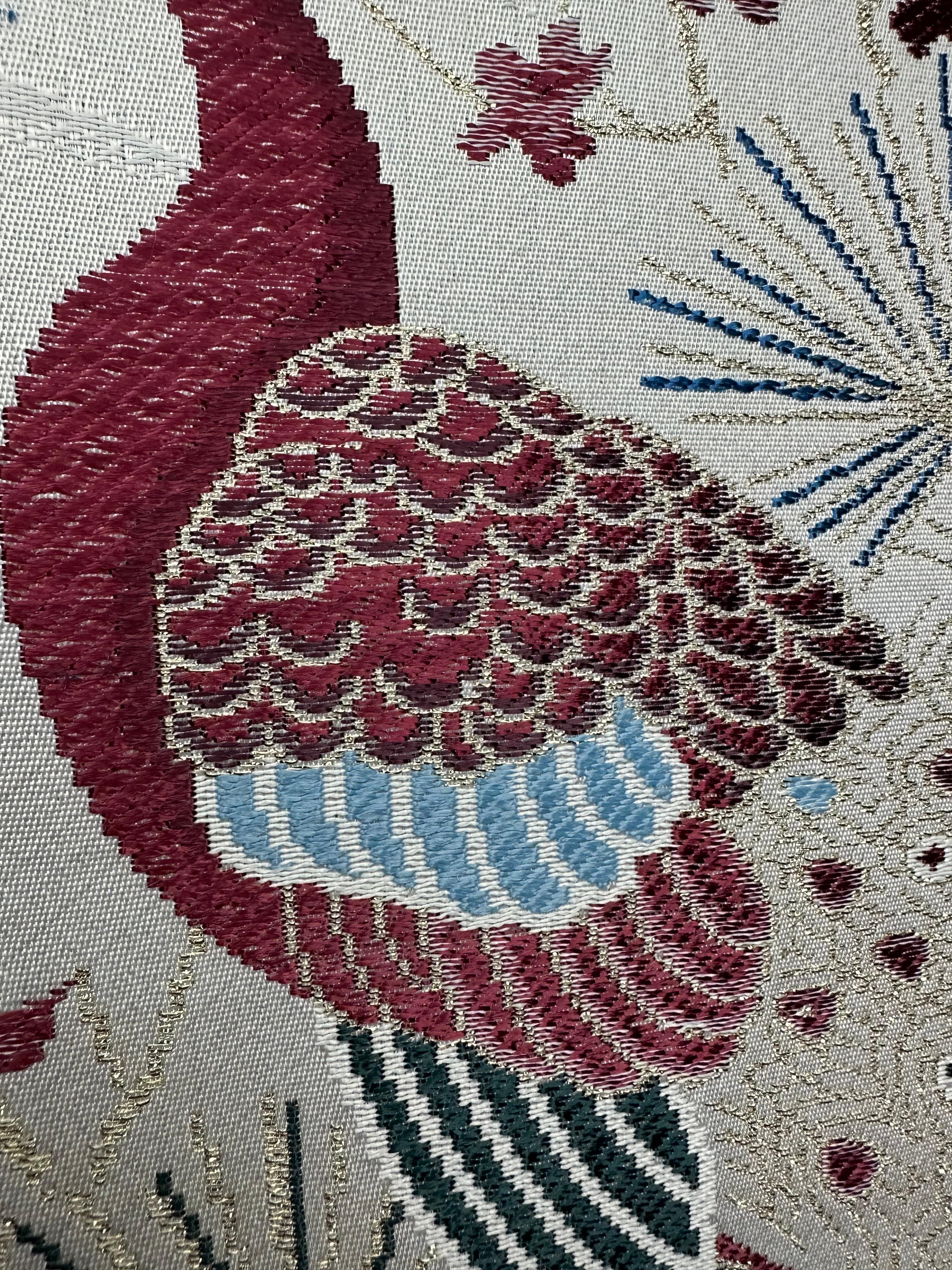 Gerahmte Kimono-Kunst, „Peacock Paradise“ von Kimono-Couture, japanische Textilkunst im Angebot 1