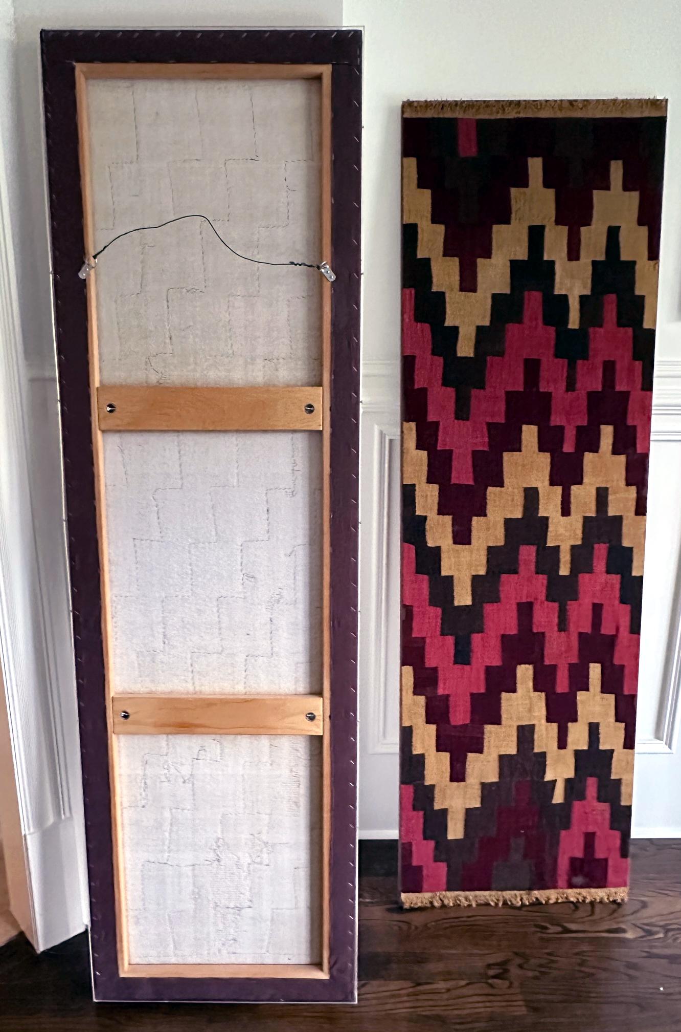 Gerahmte große Nazca-Textil-Tafel mit geometrischem Design im Angebot 7