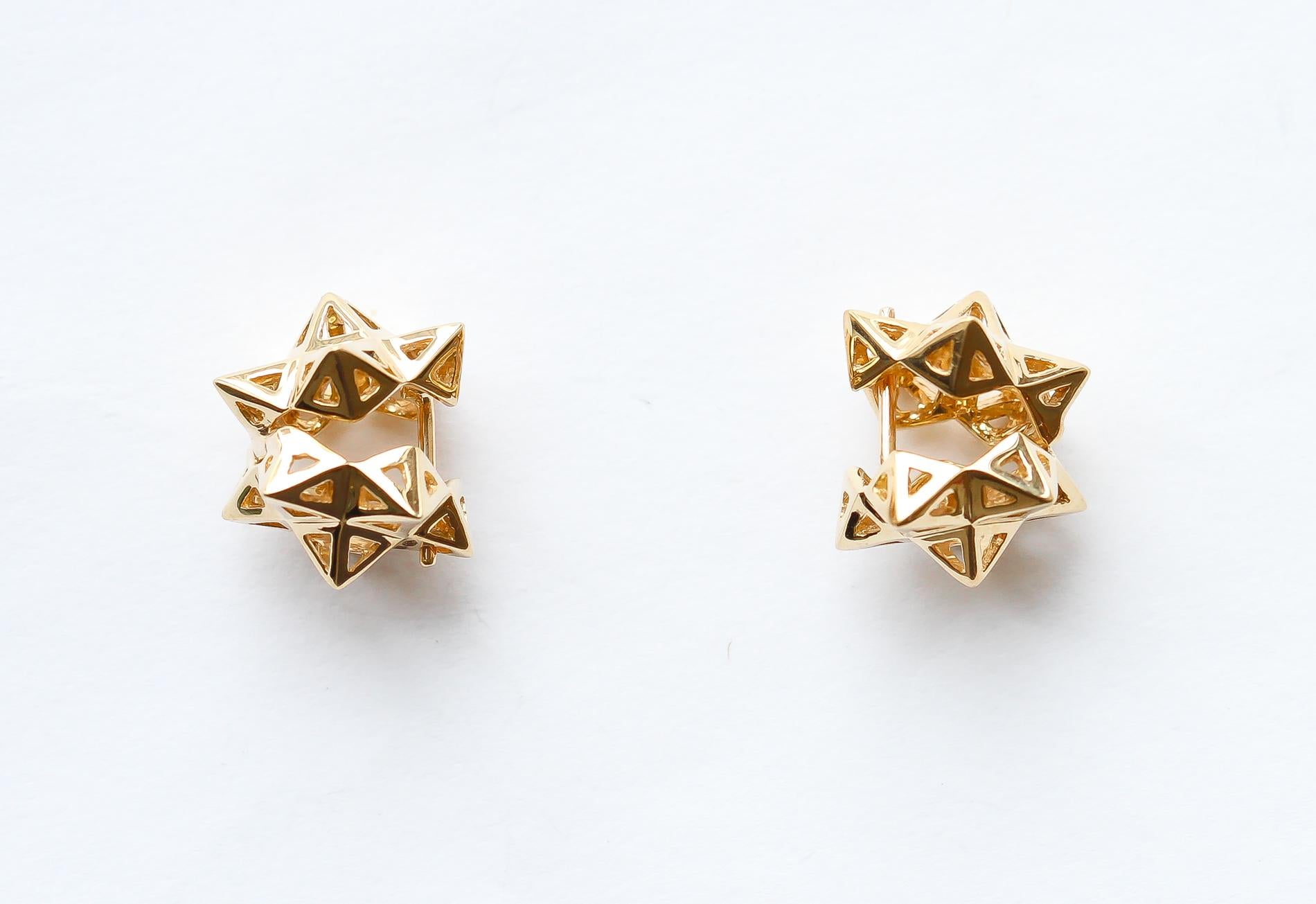 Framed Mini Tetra Gold Earrings For Sale 2