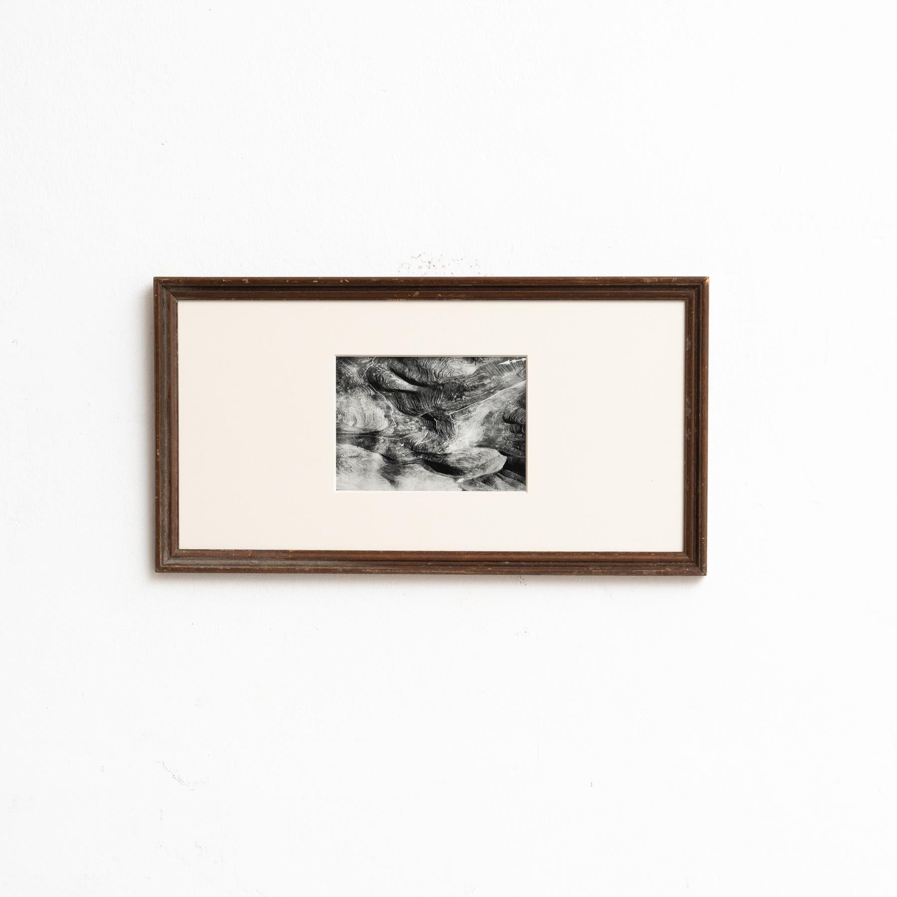 Photography by László Moholy-Nagy.

A posthumous print from the original negative, circa 1973
Stamped by Foto Moholy-Nagy and Galerie Khlim.

In original good condition.

László Moholy-Nagy (1895-1946) was a Hungarian painter and photographer as