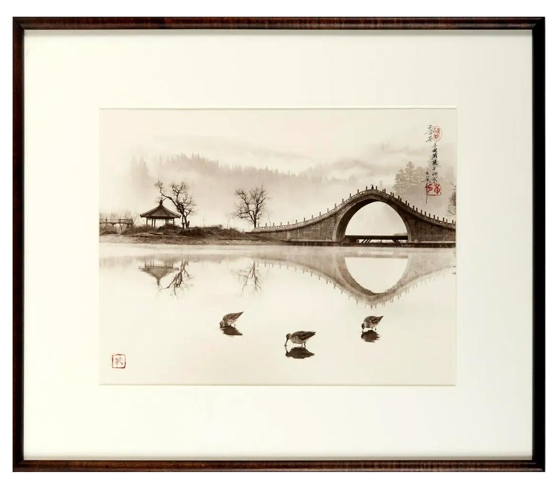 Una fotografía enmarcada del fotógrafo estadounidense de origen chino Don Hong-Oai (1929-2004). La obra, titulada 