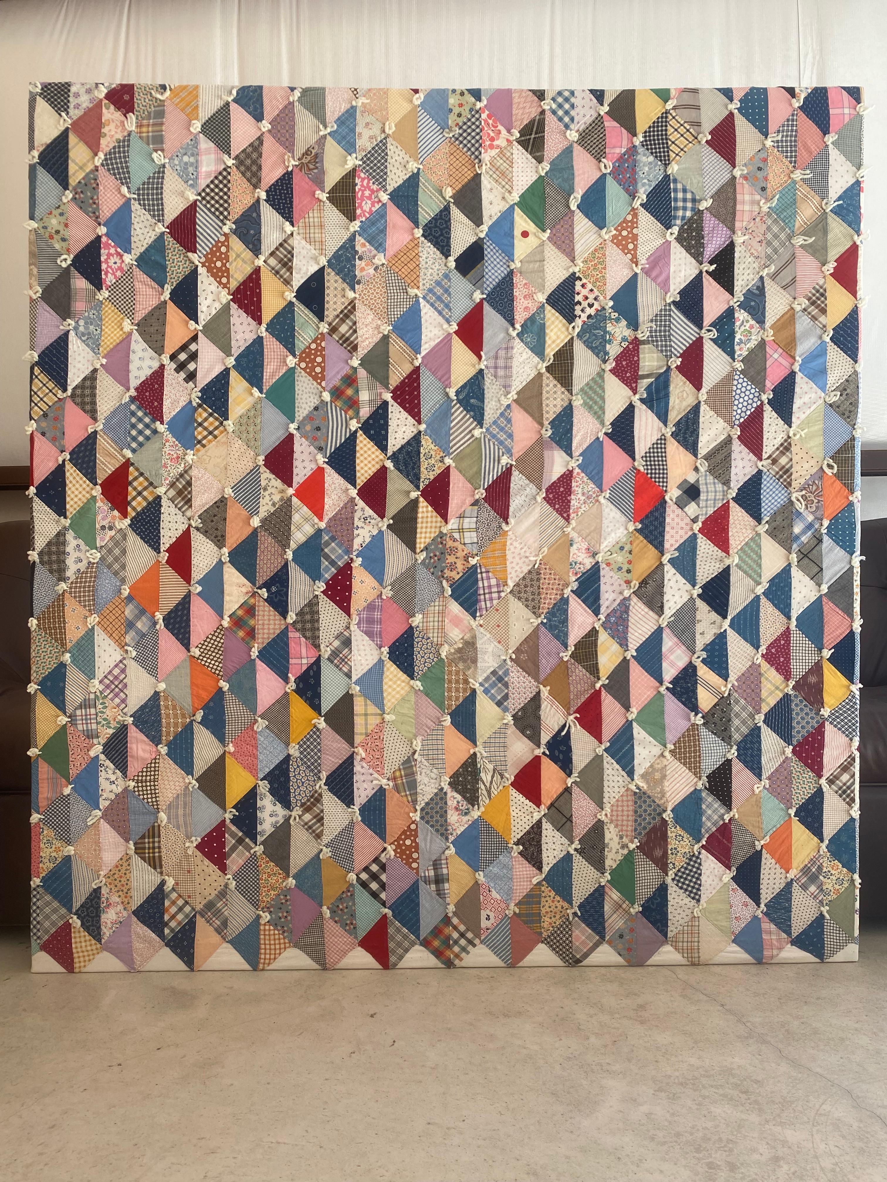 Framed Quilt circa 1950s (Handgefertigt) im Angebot