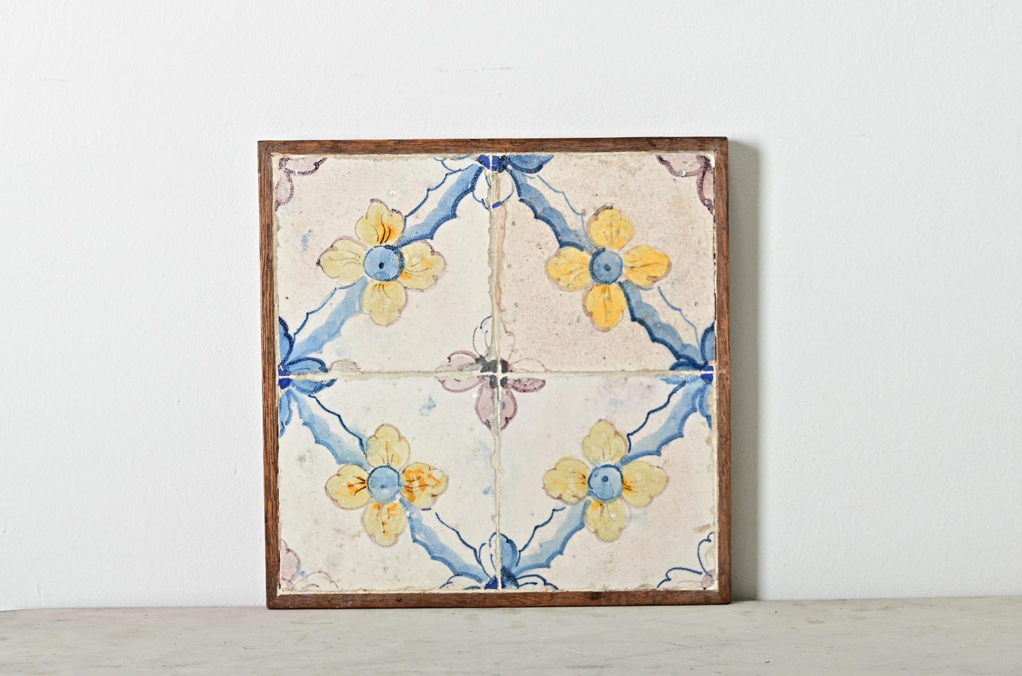 Die Kunst und die Industrie der portugiesischen Azulejos-Fliesen haben eine jahrhundertealte Tradition. Sie sind ein praktischer, architektonischer Belag für die Verkleidung von Innen- und Außenwänden, ohne dabei die Gelegenheit zu verpassen, eine