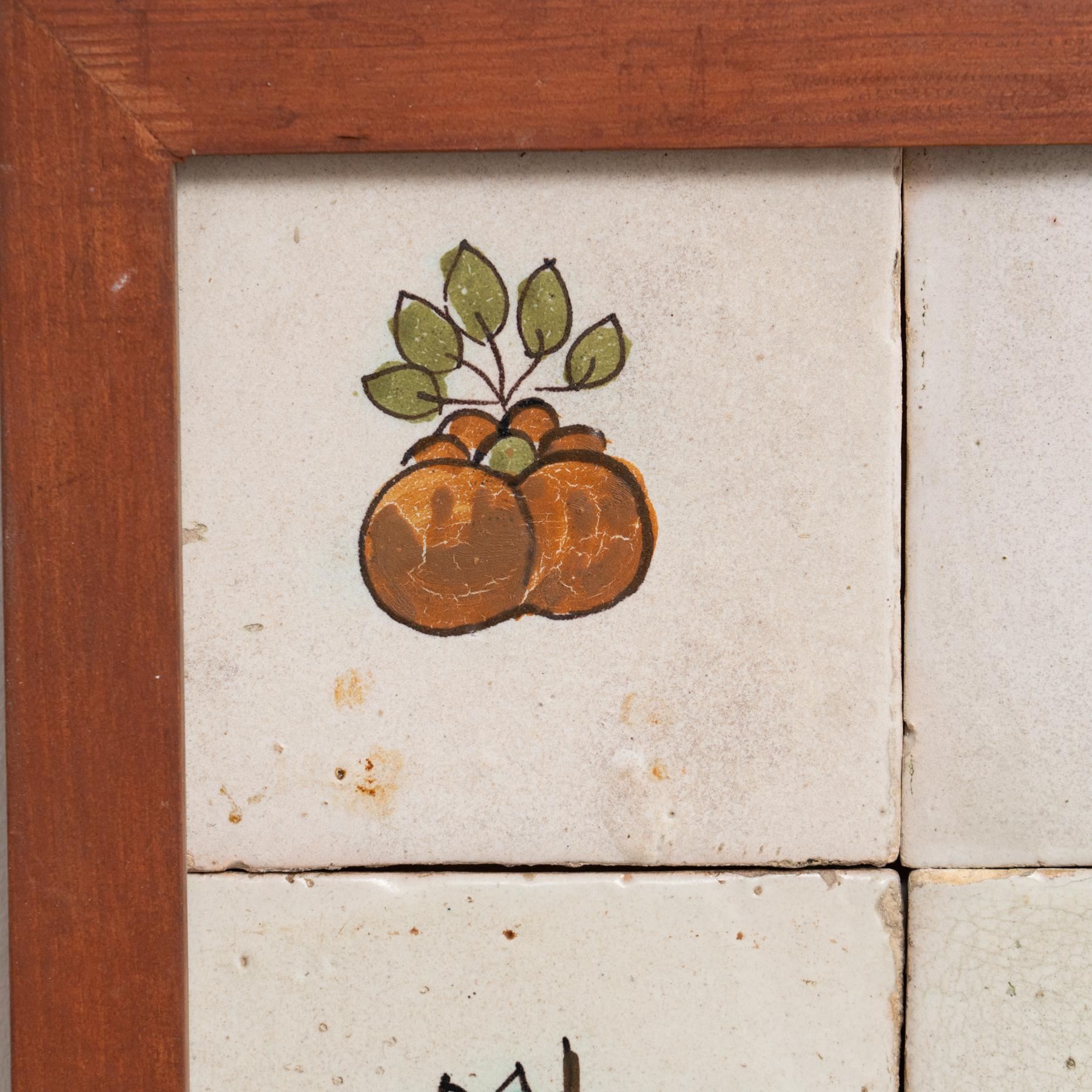 20ième siècle Ensemble encadré du début du 20e siècle, carreaux catalanes peints à la main en vente