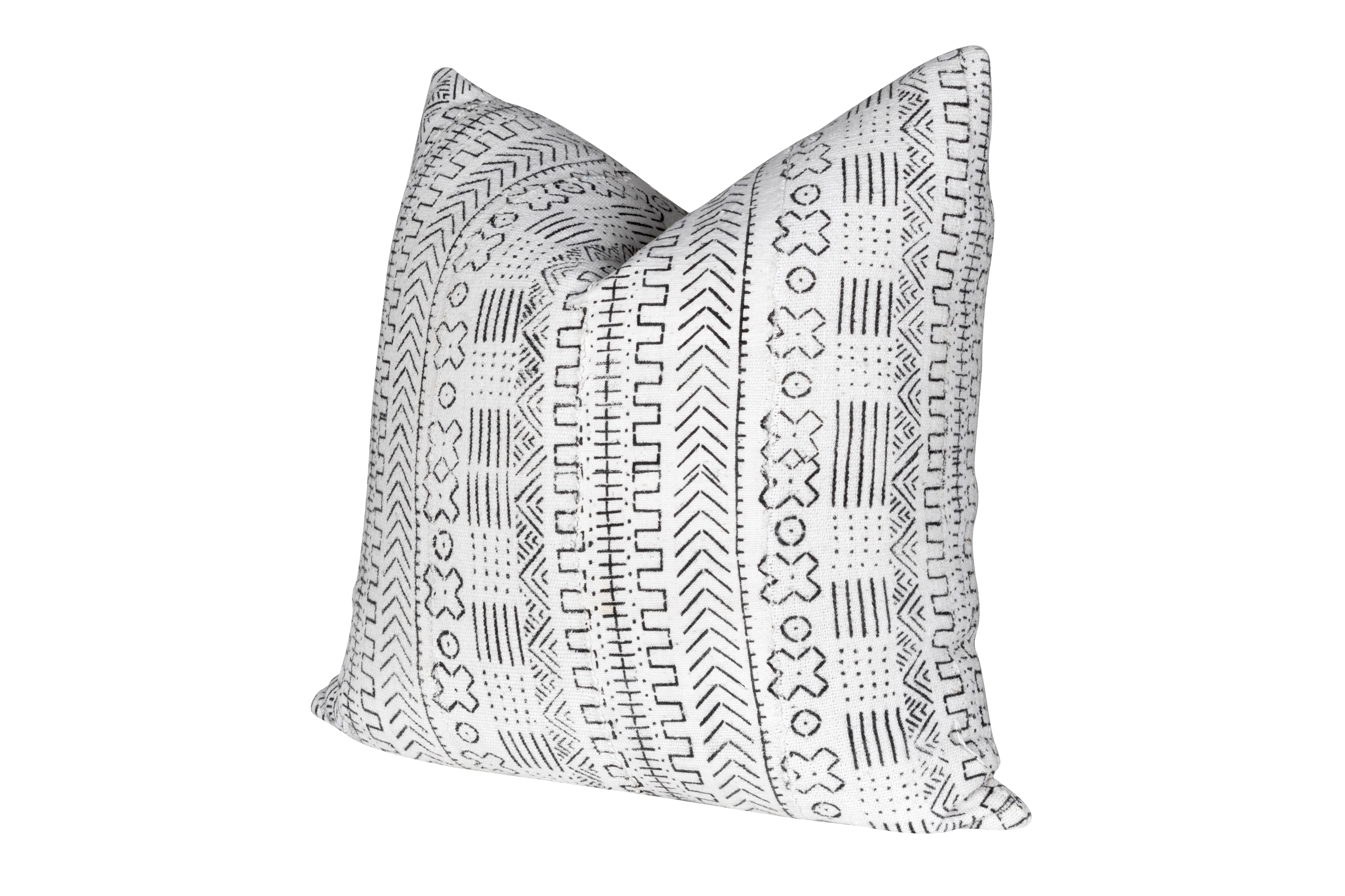 Modern Frameworks, Pillow, Vintage Moroccan Linen White Textile For Sale