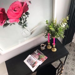 Rosas, Contemporary Still Life By Spanish Artist Fran Mora