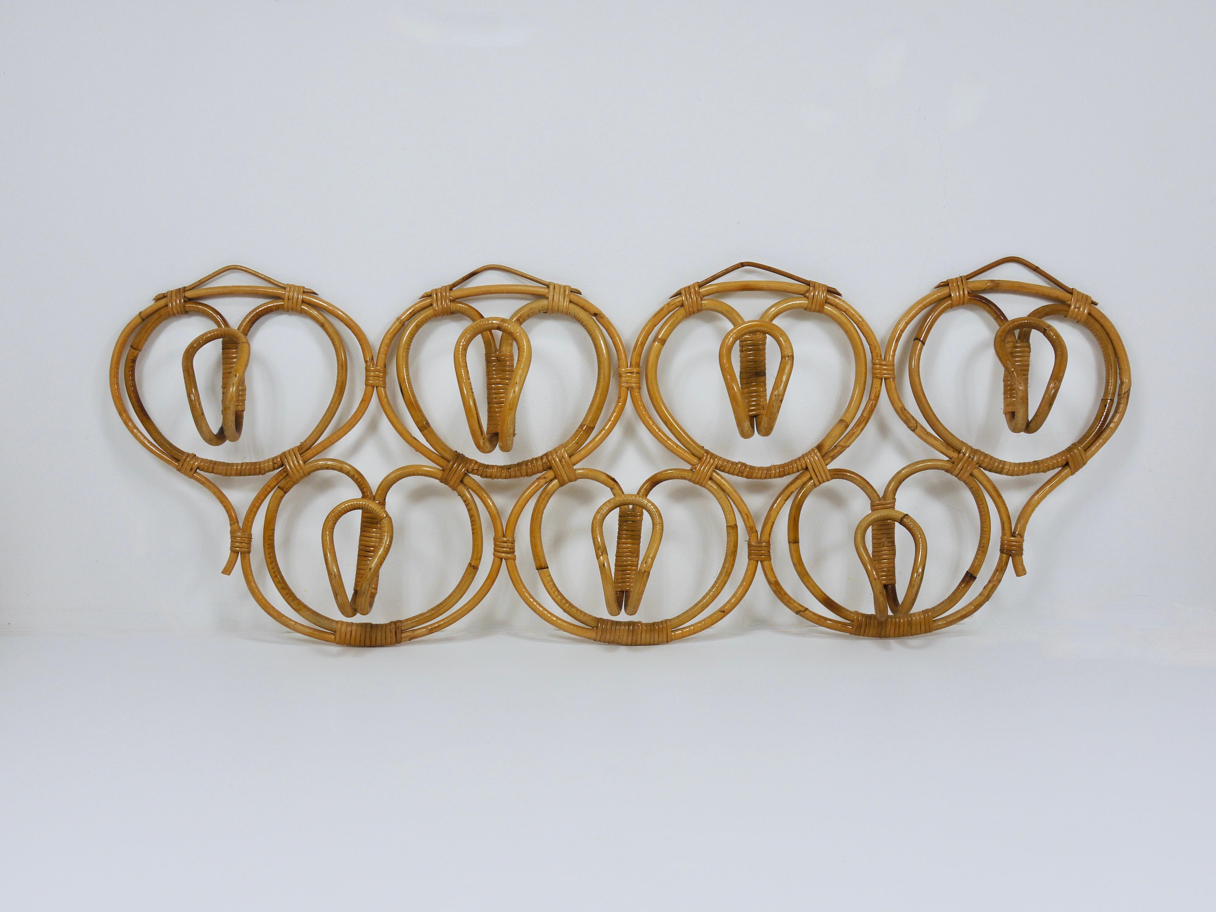 Mid-Century moderno Franca Helg & Franco Albini Large Rattan Wall Coat Rack, Bonacina, Italy, 1960s in vendita
