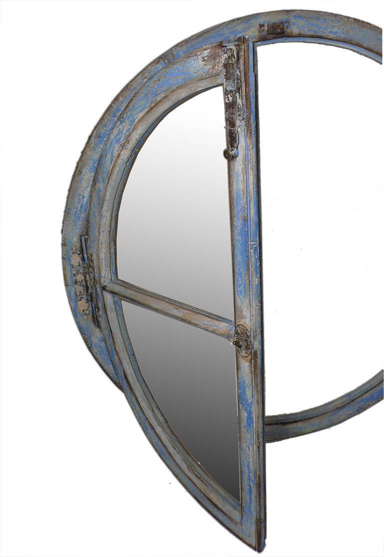 France 17th Century Pair of Big Round Frame Mirrors 2