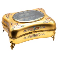 Goldbronze-Schachtel für Schmuck aus der Zeit Napoleons III. mit Cloisonné-Champleve-Emaille, Frankreich 1870