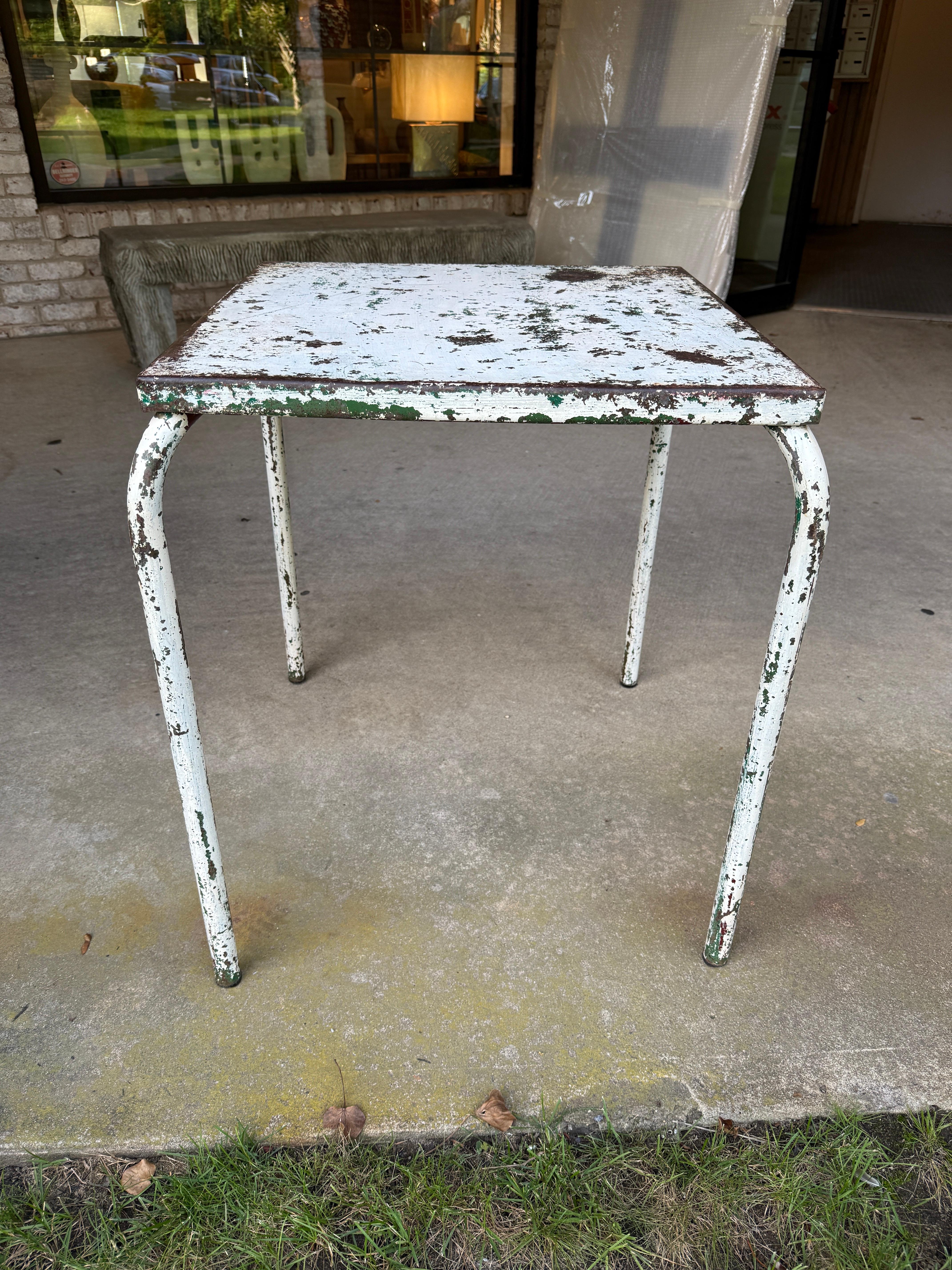 Peint France 1950 - Table en métal peint Xavier Pauchard en vente