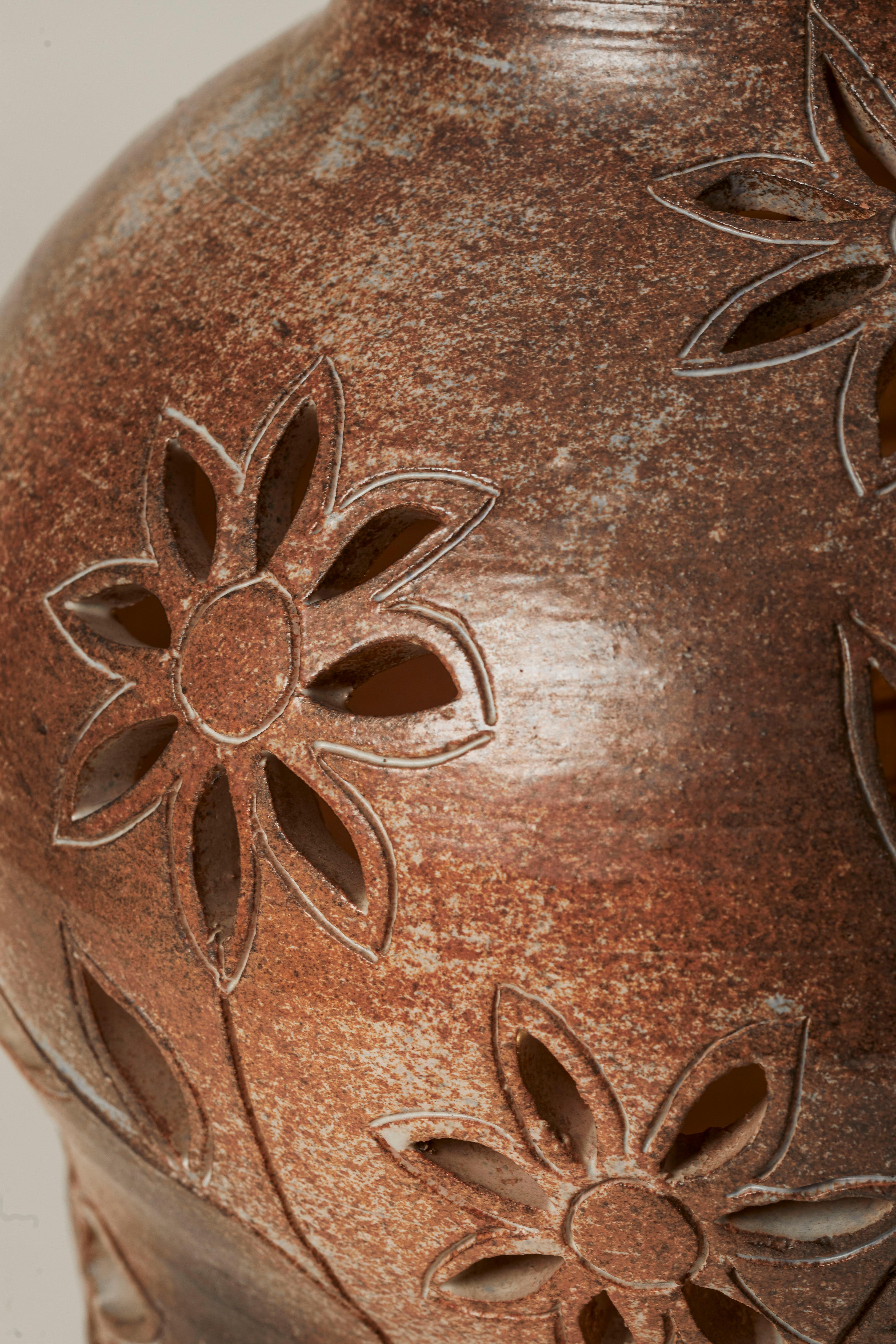 France 1960's Unique Flower Power Pottery  In Fair Condition For Sale In Aspen, CO