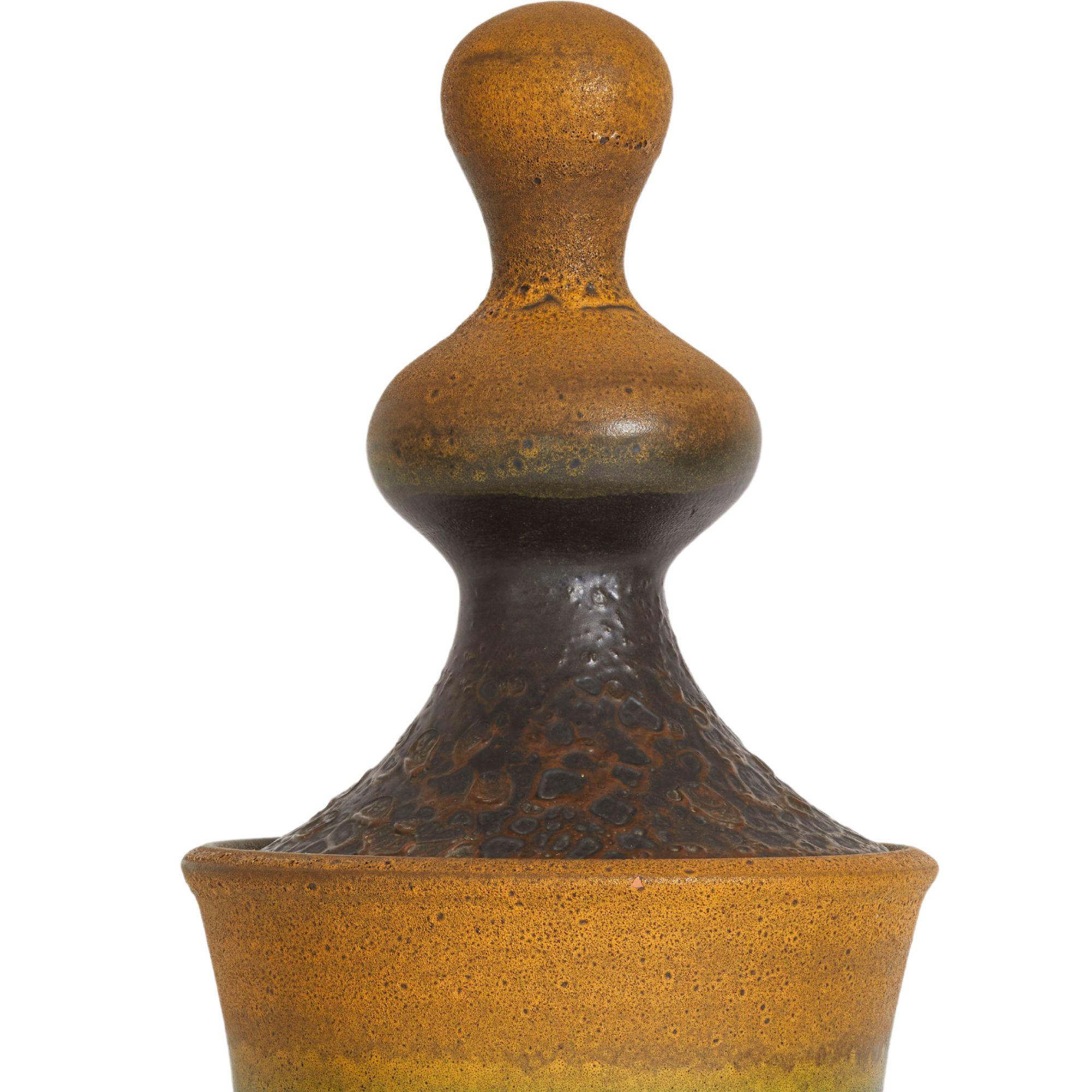 Cache pot en céramique de grande taille France 1970 Bon état - En vente à Aspen, CO