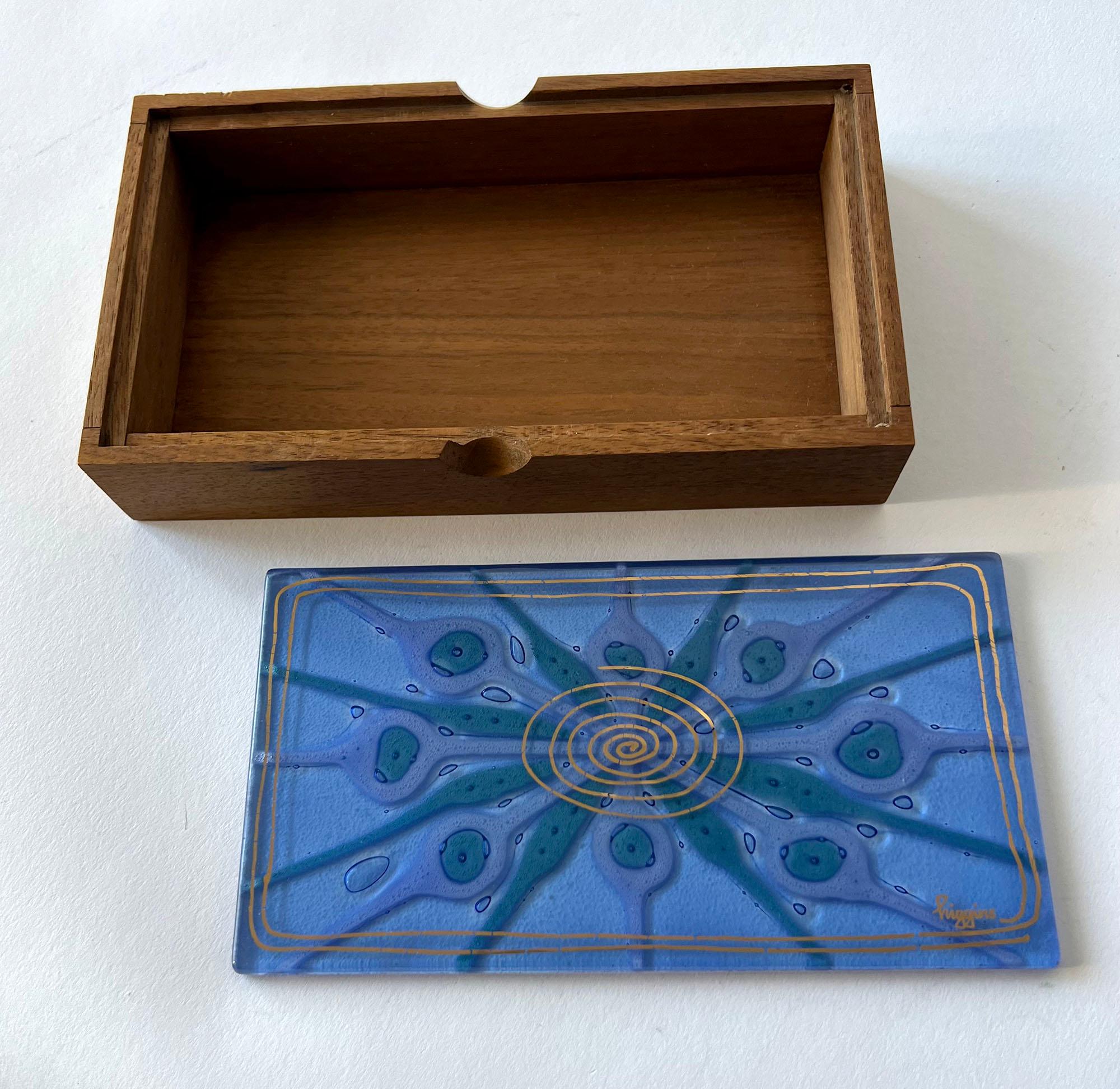 Frances and Michael Higgins American Modernist Glass and Wood Decorative Box In Good Condition For Sale In Palm Springs, CA