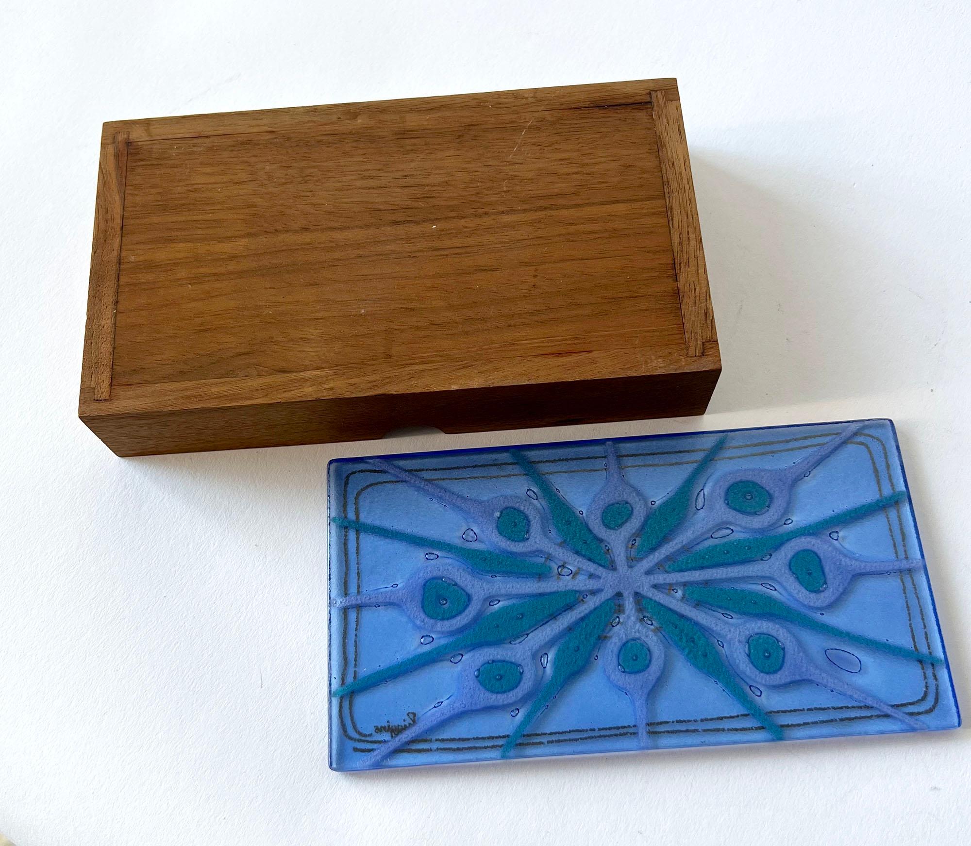 Mid-20th Century Frances and Michael Higgins American Modernist Glass and Wood Decorative Box For Sale