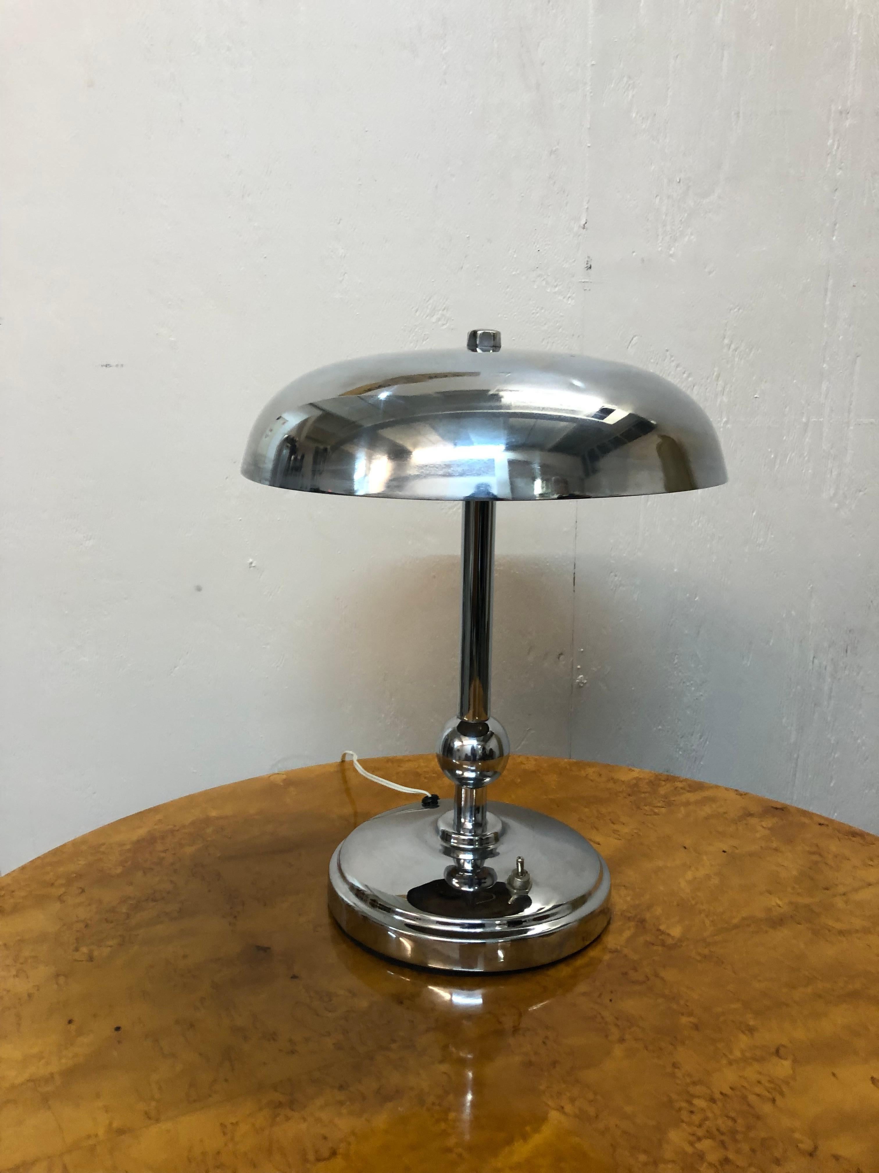 France Art Deco table Lamp, 1920 in Chrome  For Sale 7