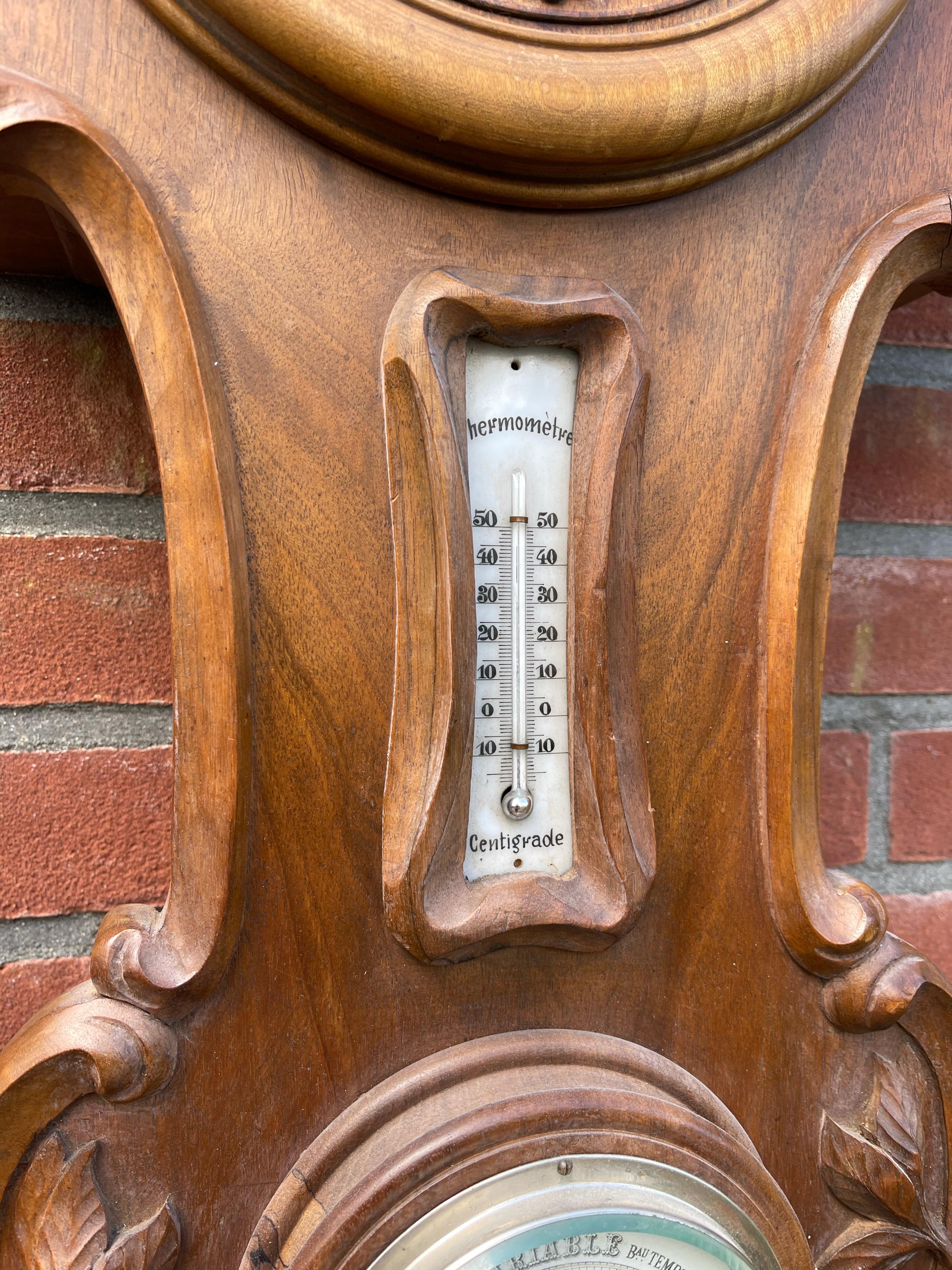 Horloge murale sculptée et baromètre Art nouveau unique de style L'ecole Nancy avec thermomètre en vente 3