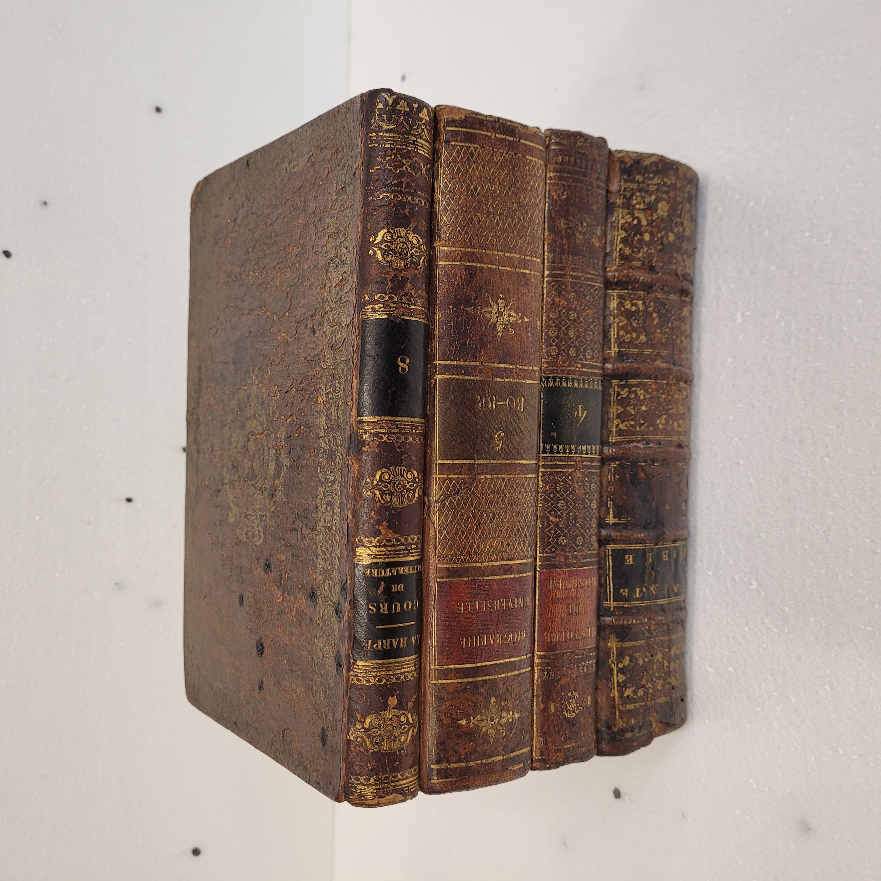 France box in the shape of books or Tantalo books Liquor set - leather For Sale 1