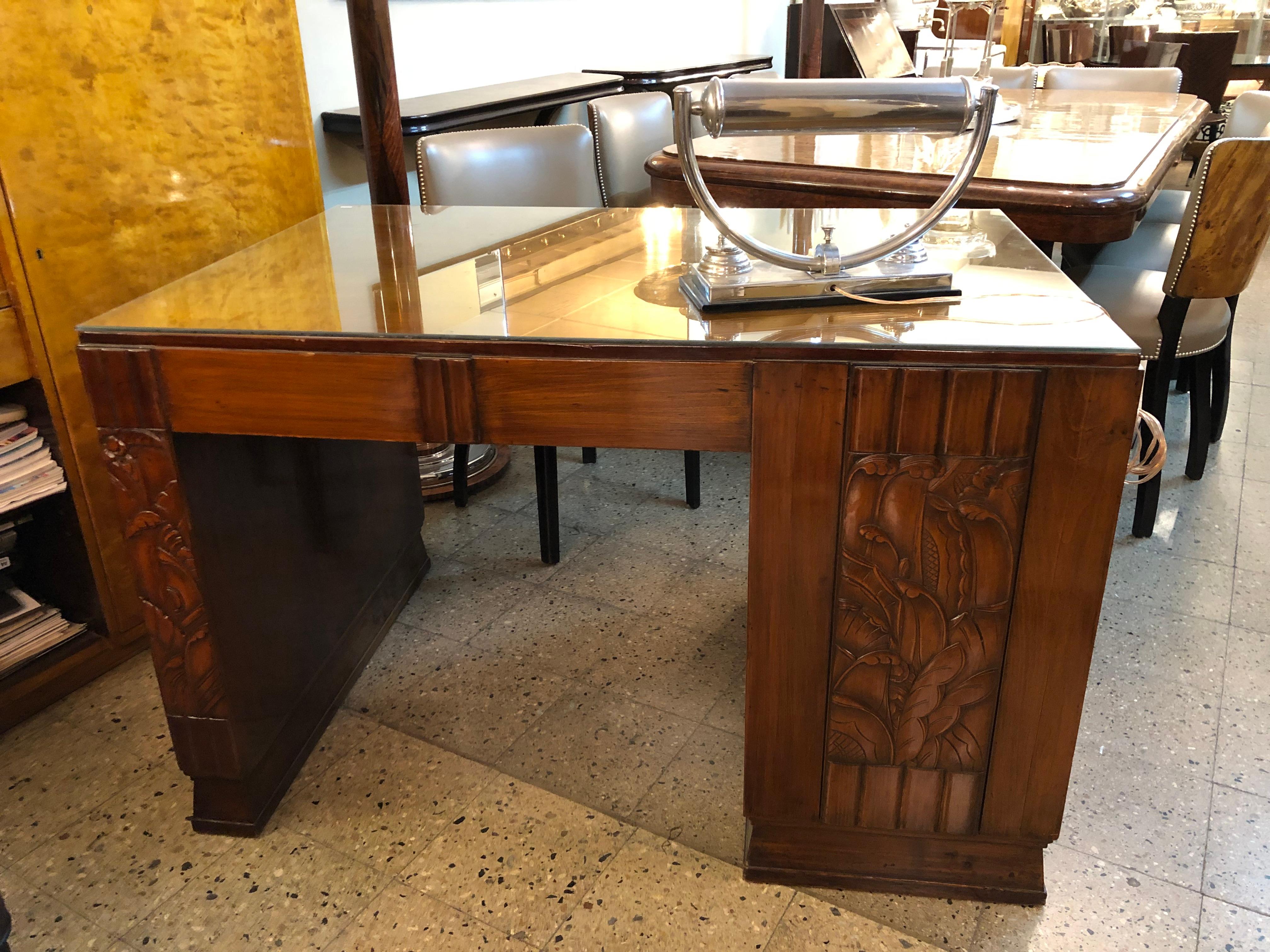 France Desk Art Deco, 1930, Material, Wood For Sale 1