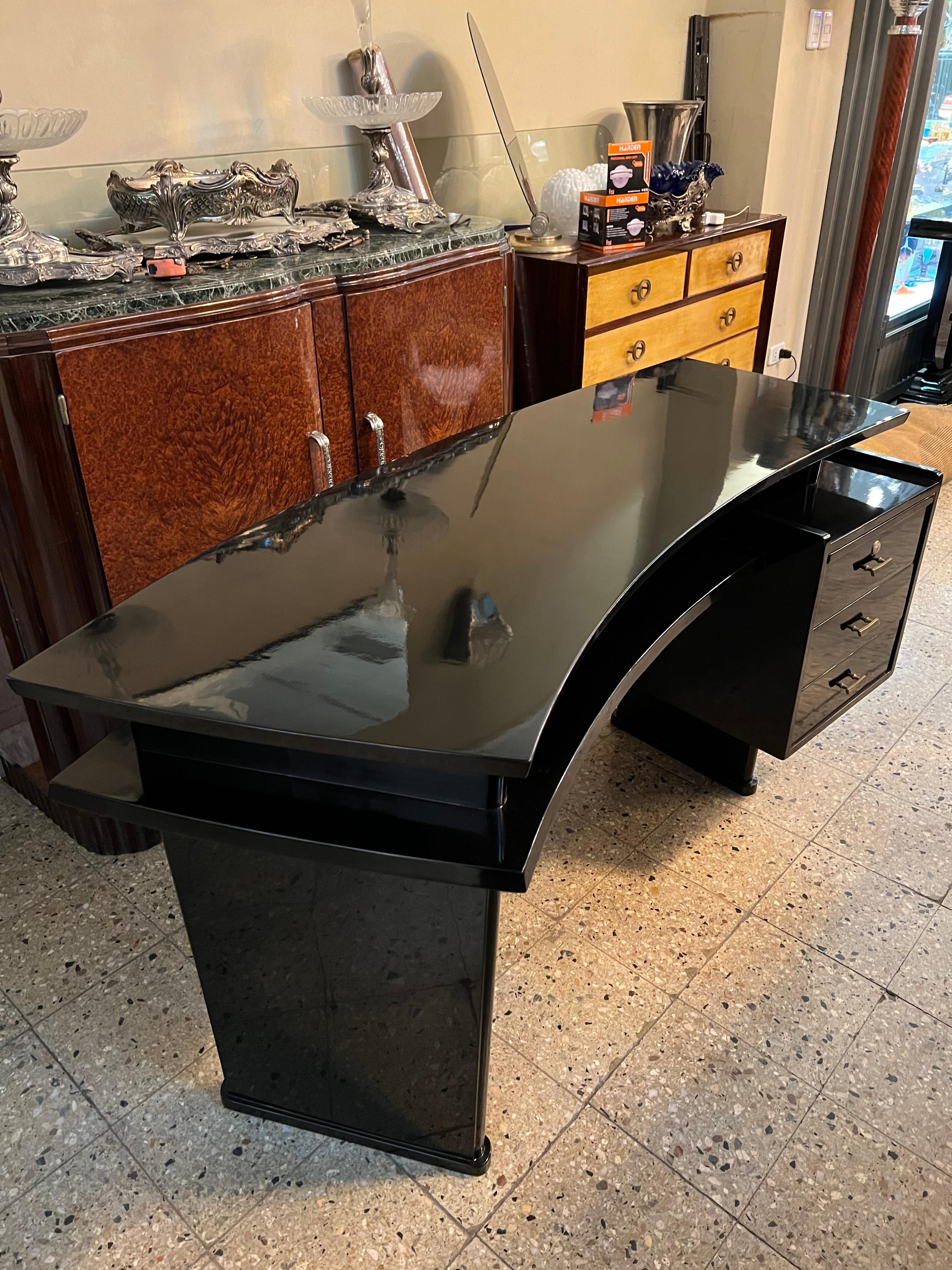 France Desk Art Deco, 1950, France, Material: Wood Attributed to Jean Souvrain In Good Condition For Sale In Ciudad Autónoma Buenos Aires, C