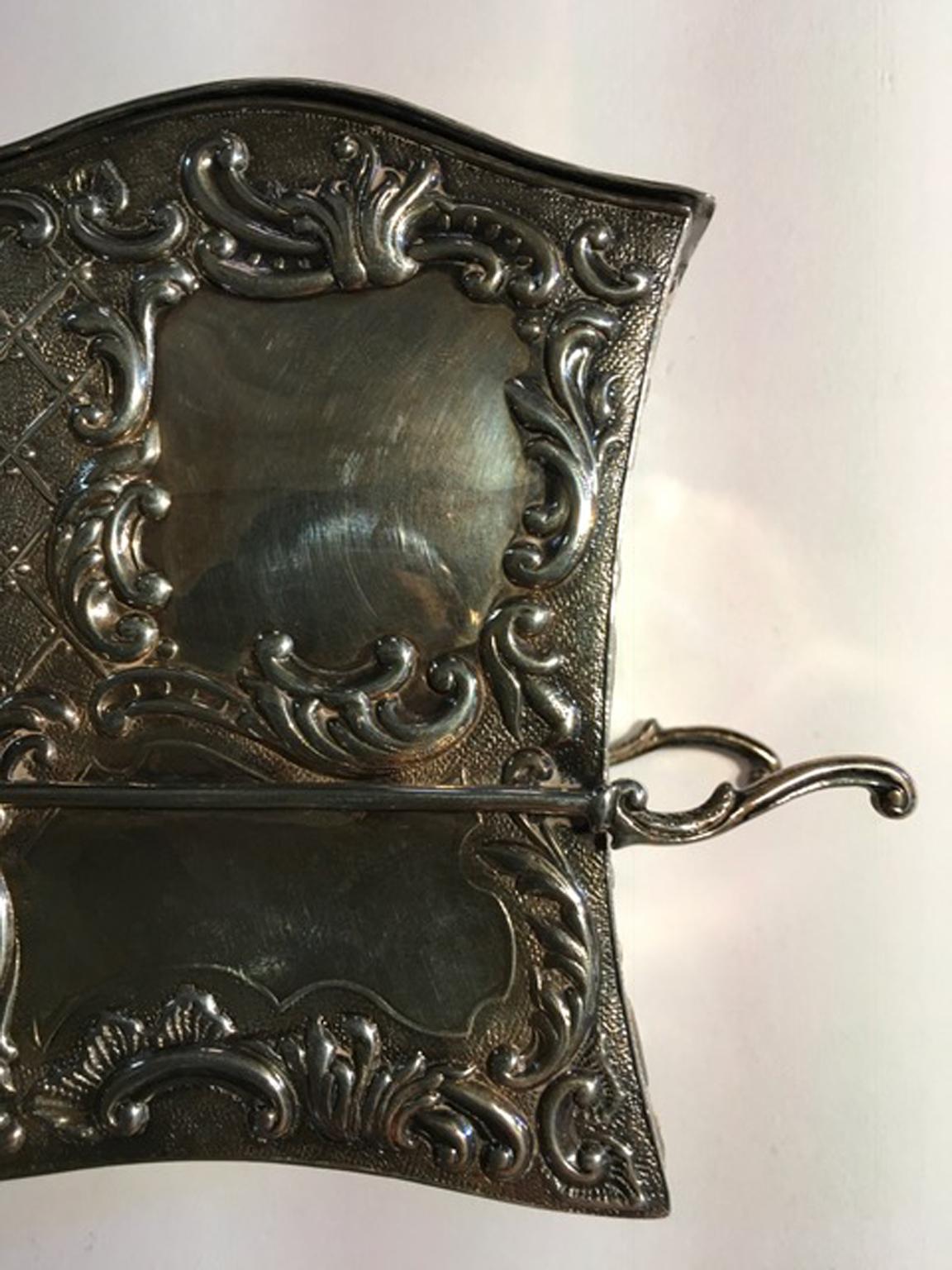 Frankreich Spätes 18. Jahrhundert Barocke Silberdose im Zustand „Gut“ im Angebot in Brescia, IT