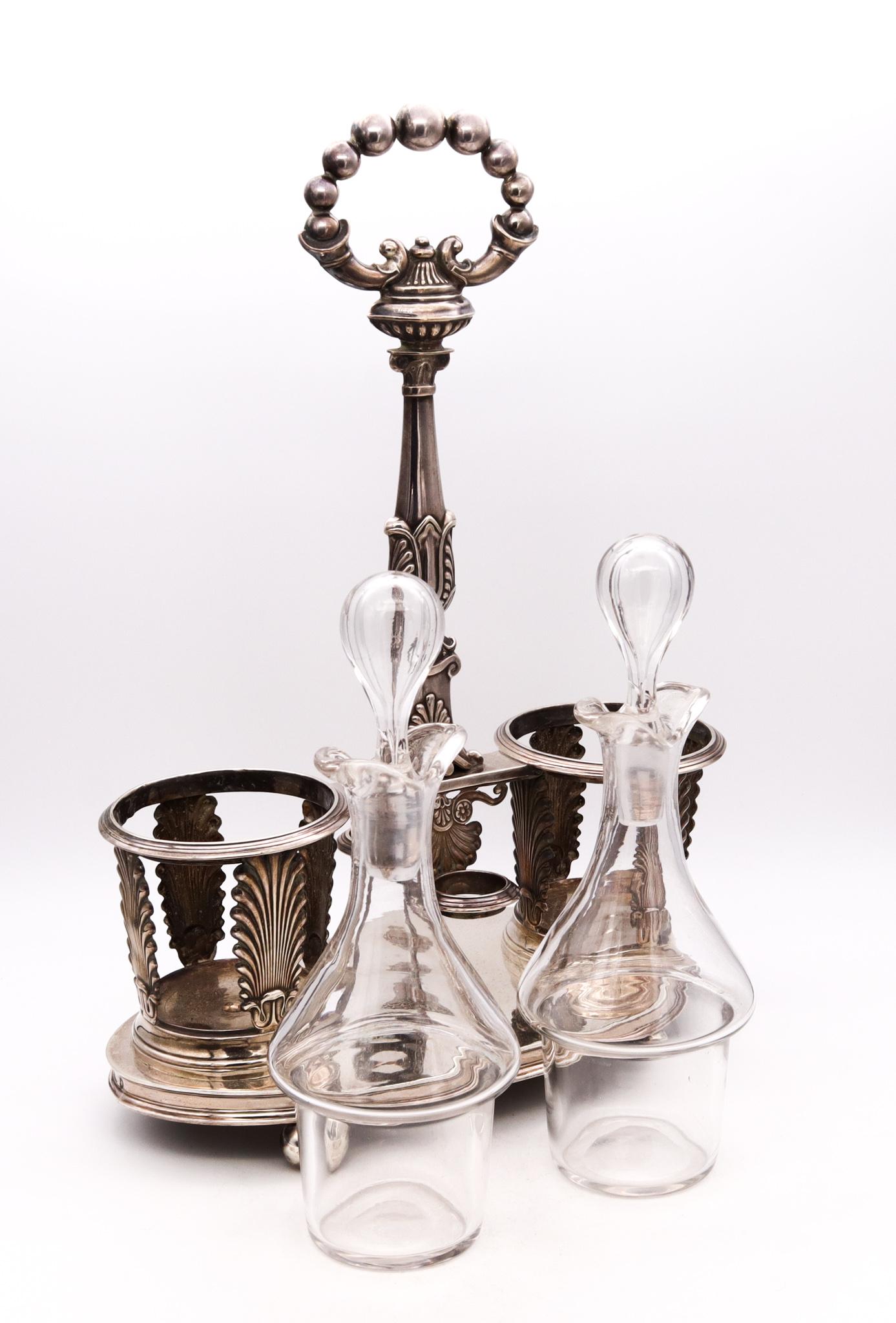 France Lyon 1838 By Armand Caillat Neoclassical Hoilier Cruet Set .950 Sterling In Excellent Condition For Sale In Miami, FL
