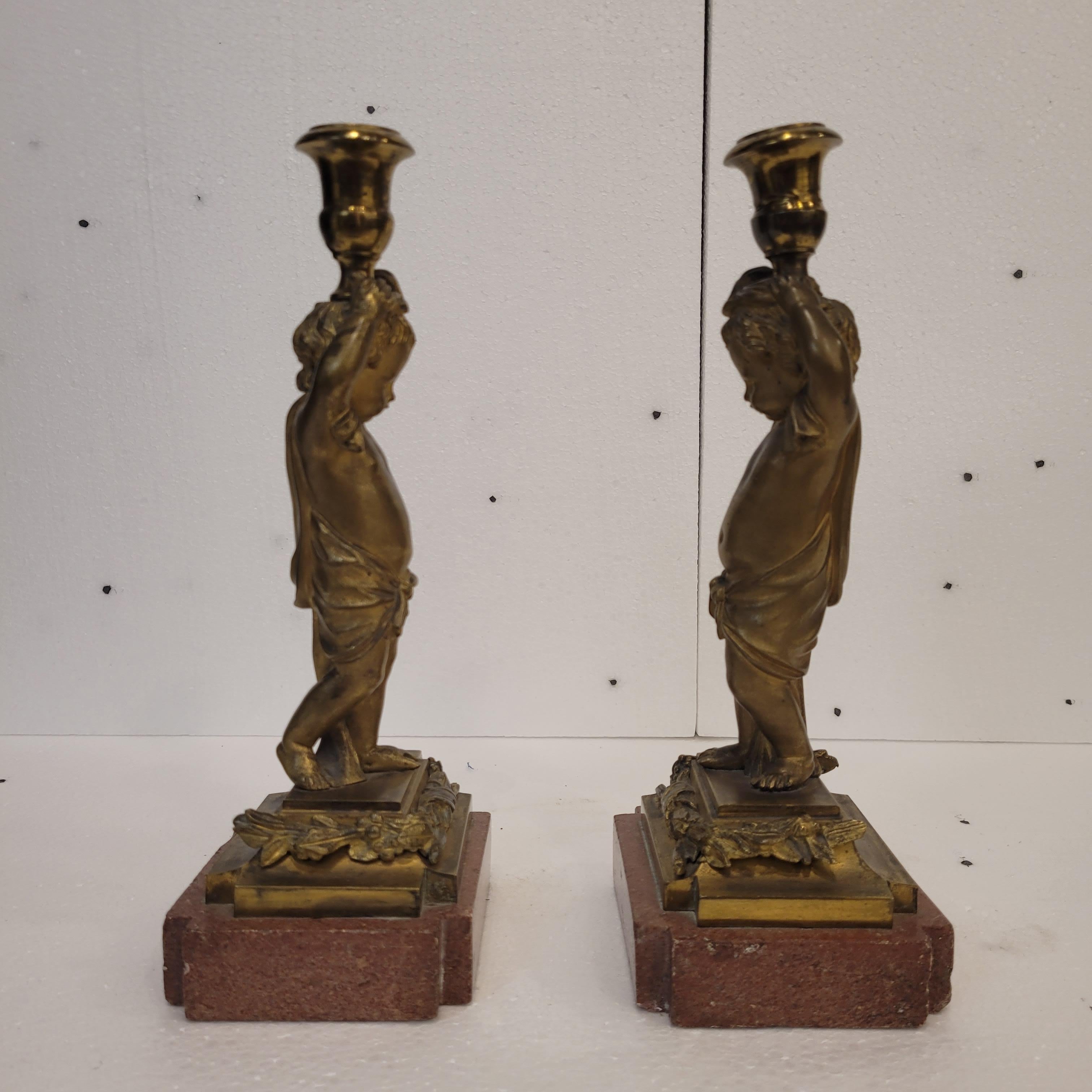 Paar Kerzenständer / Lampen, Putten, Goldbronze und Marmor, Frankreich Napoleon III., Frankreich im Angebot 9