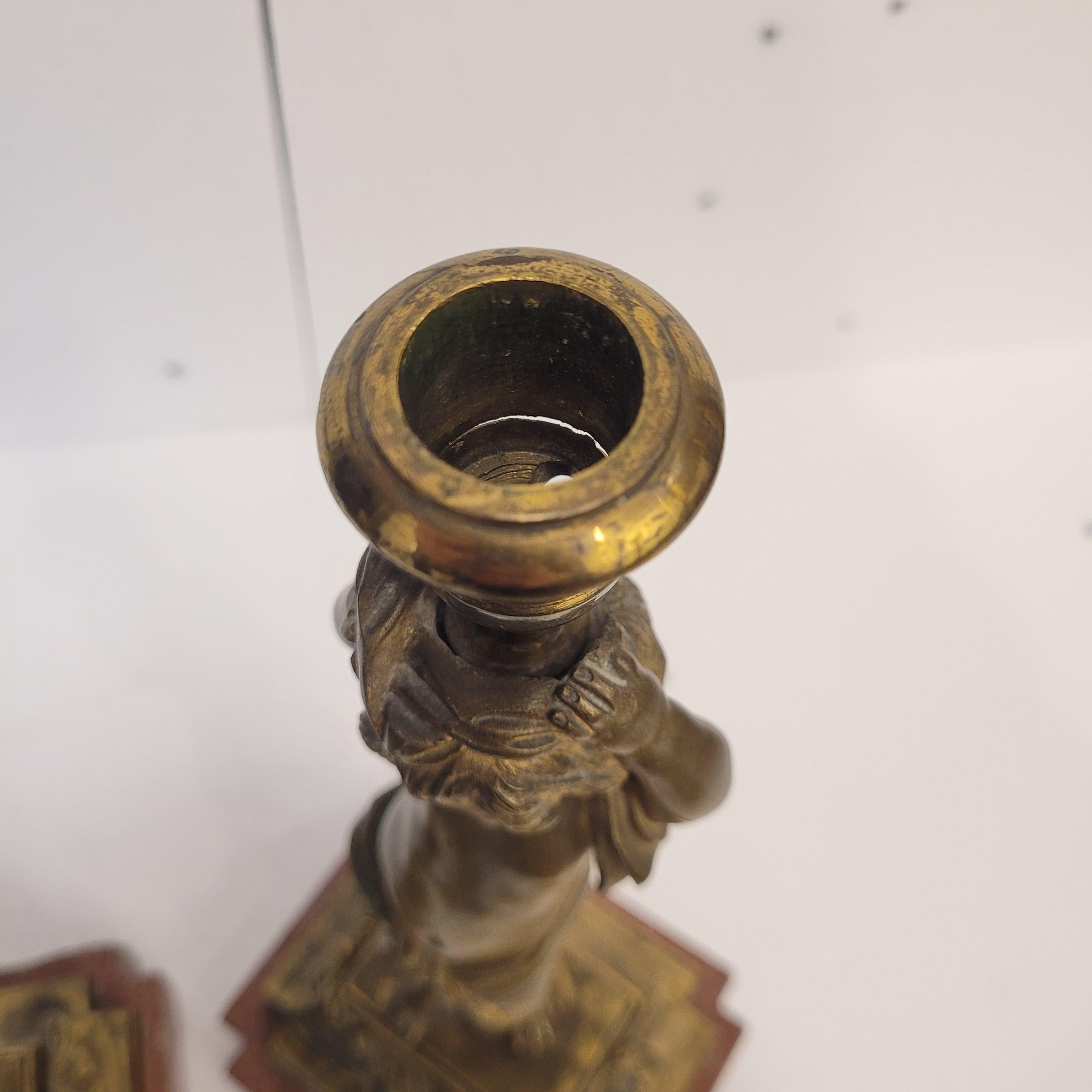 Paar Kerzenständer / Lampen, Putten, Goldbronze und Marmor, Frankreich Napoleon III., Frankreich im Angebot 14