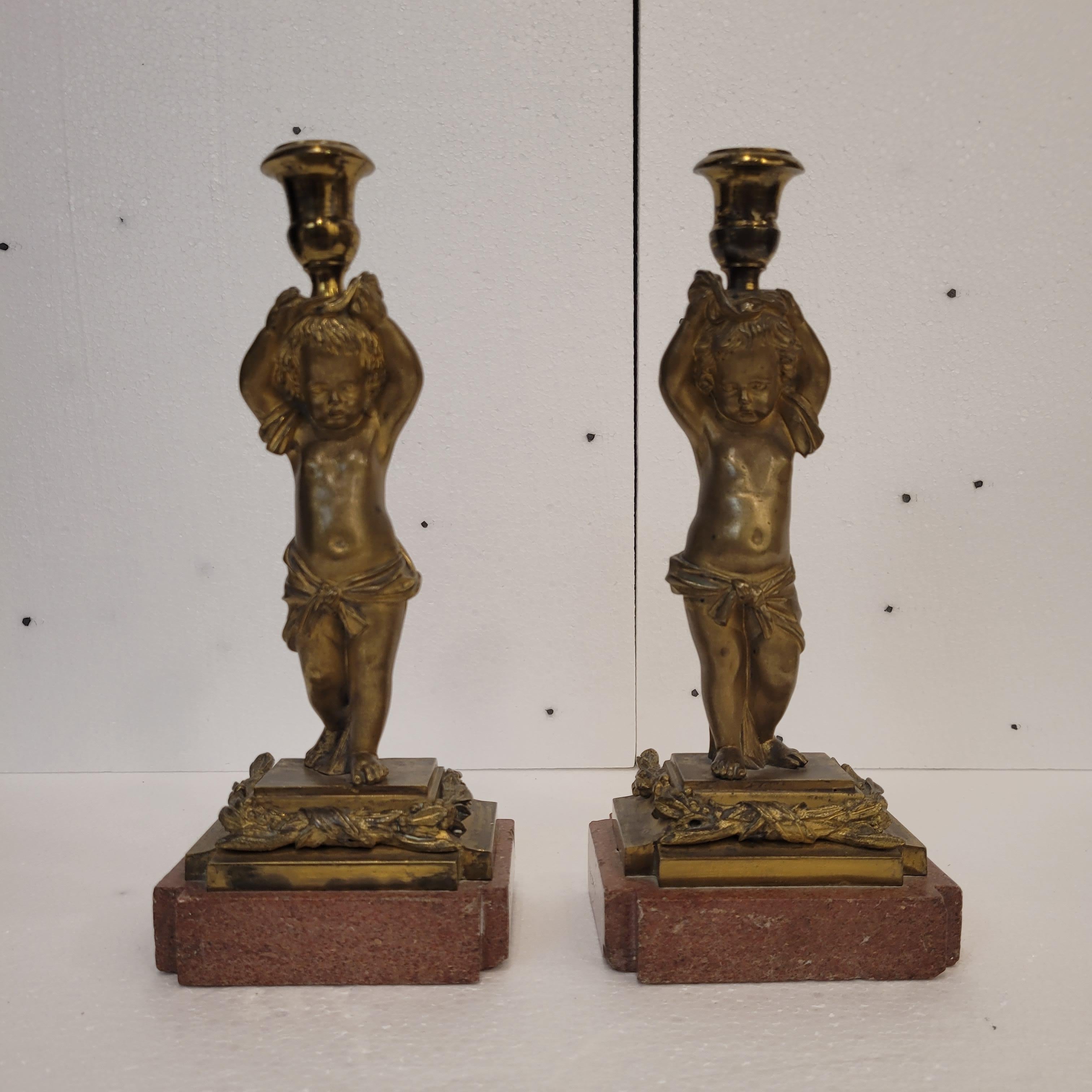Paar Kerzenständer / Lampen, Putten, Goldbronze und Marmor, Frankreich Napoleon III., Frankreich im Angebot 2