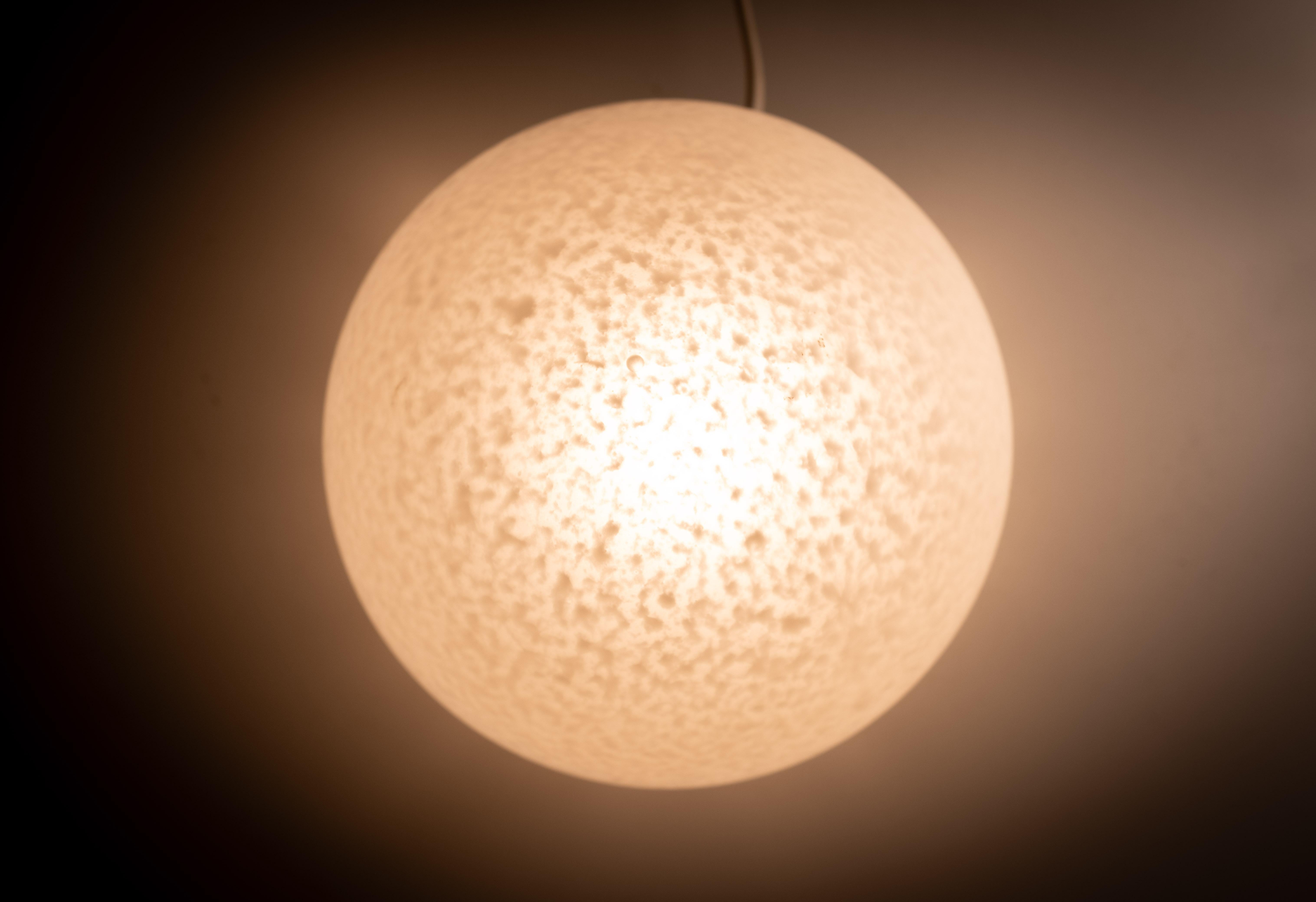 Francia set Lámparas huevo Domec Luminaires  1970s en venta 2