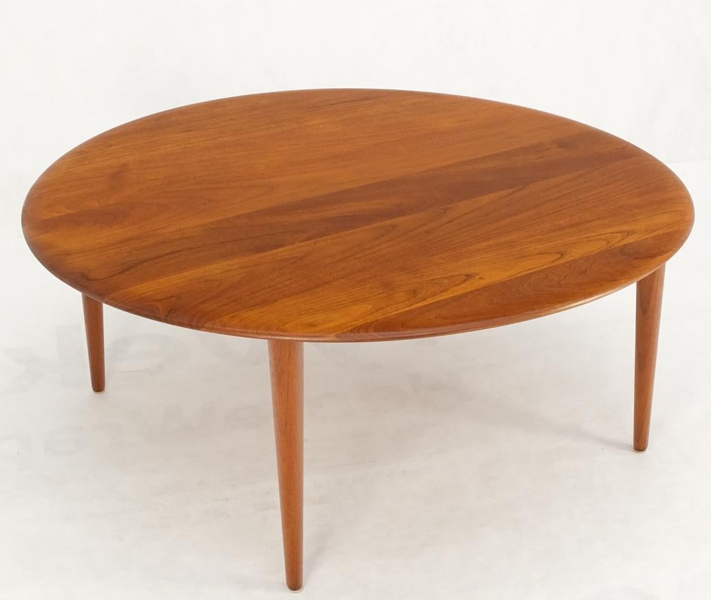 20th Century France & Son Round Solid Teak Danish Mid-Century Modern Coffee Table For Sale