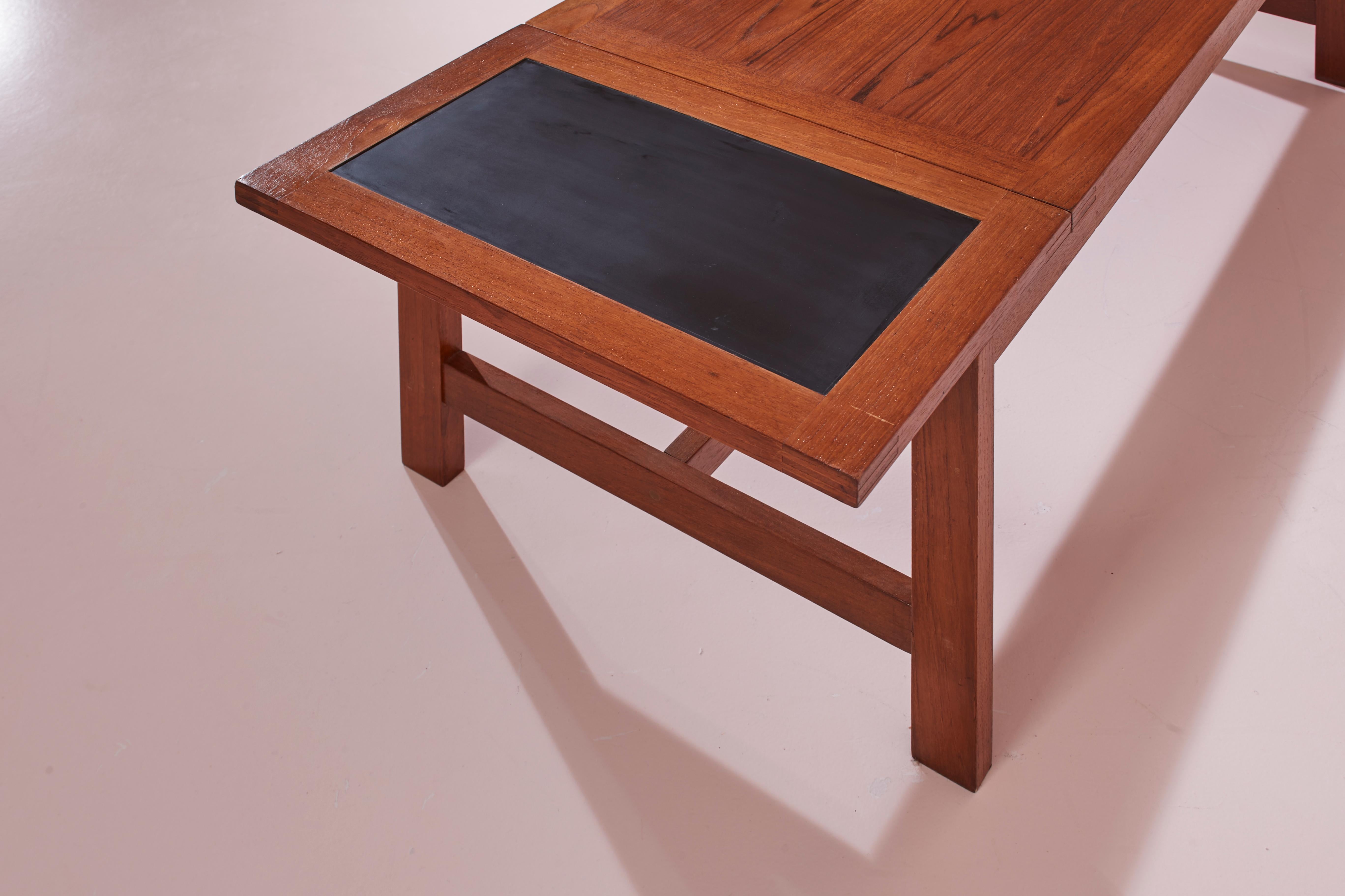 Danish France & Son solid teak extendable coffee table, Denmark, 1960s For Sale