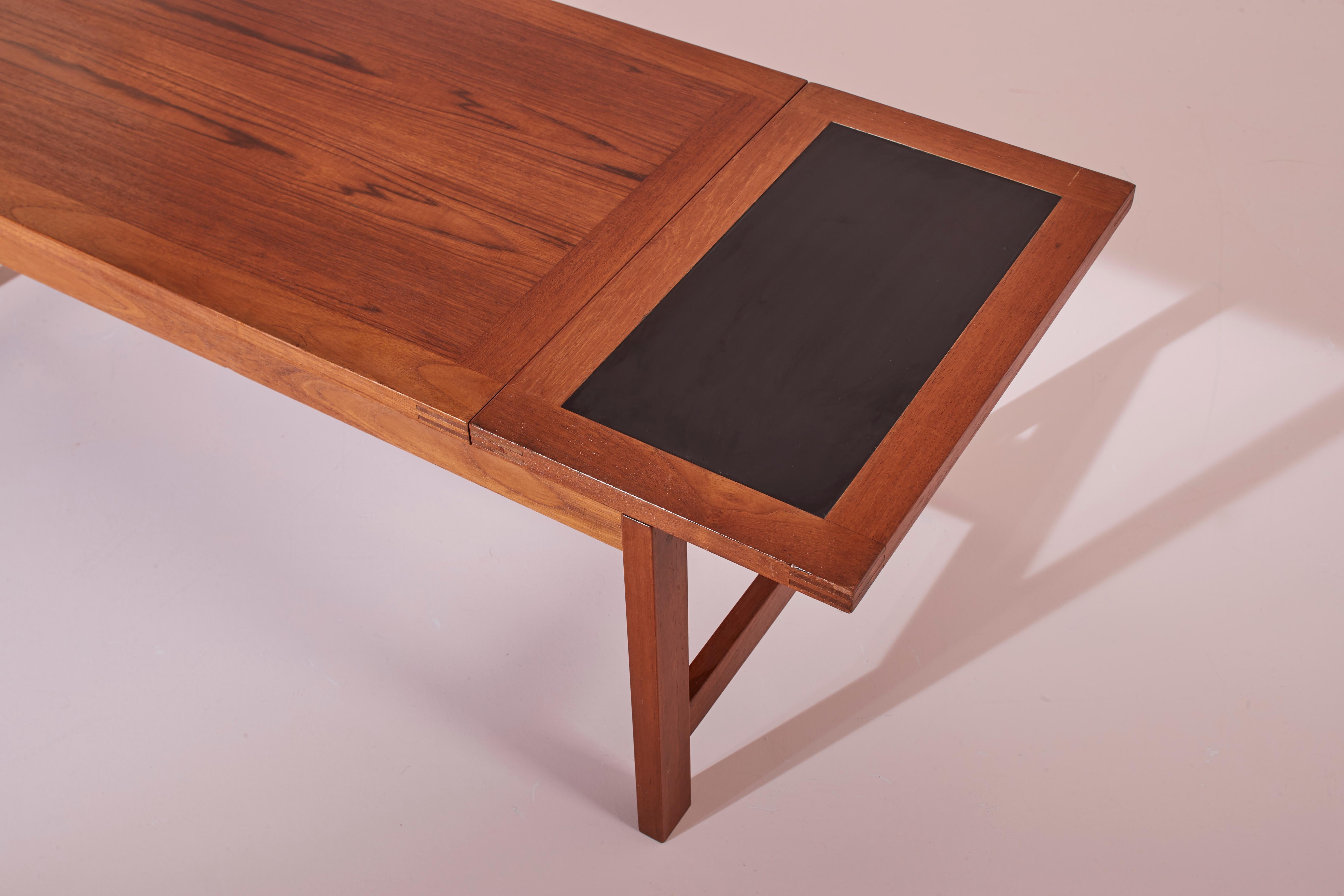 France & Son solid teak extendable coffee table, Denmark, 1960s For Sale 1