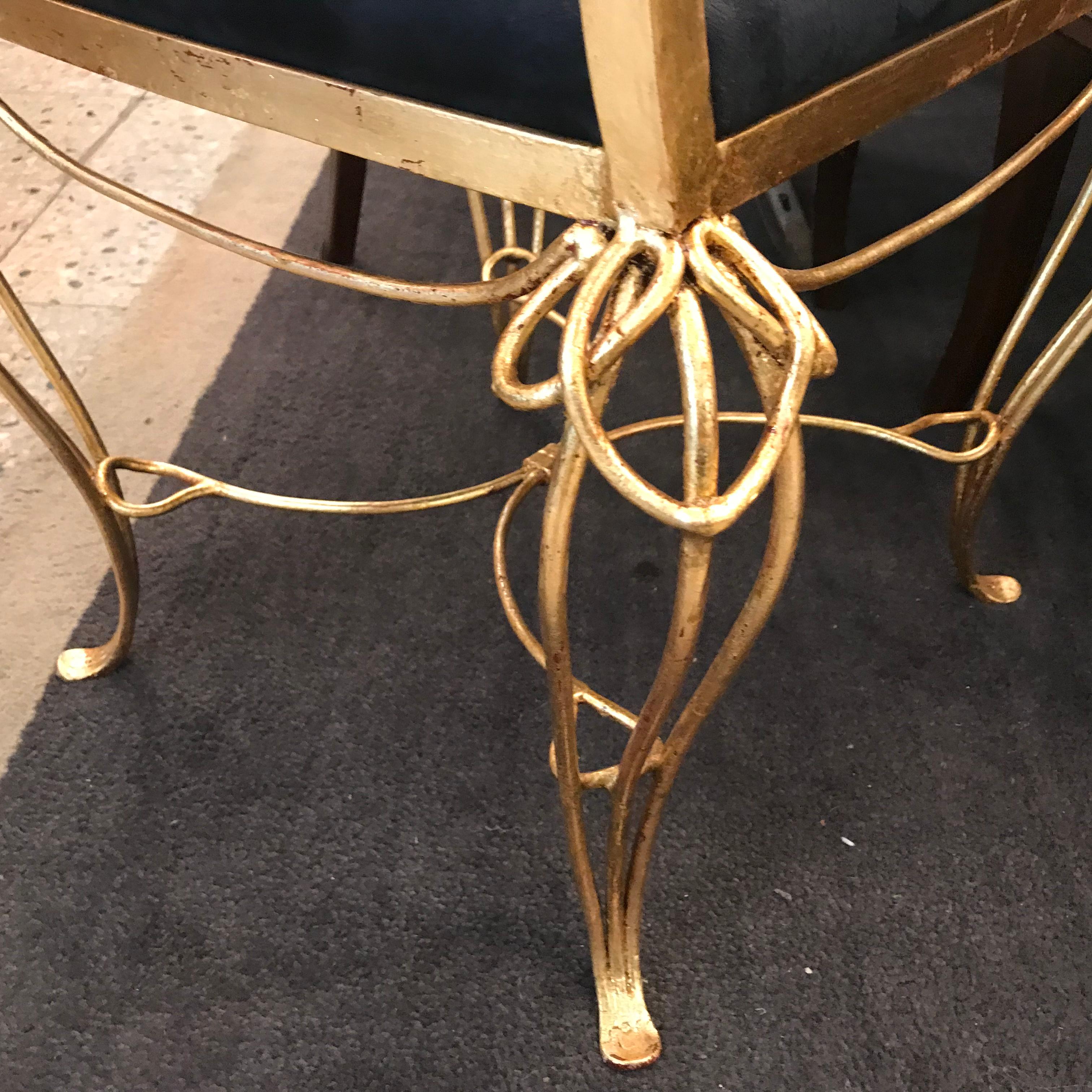 Table France « 6 Persons », 4 Chaises et 2 Fauteuils Année : 1900, Art Nouveau en vente 5