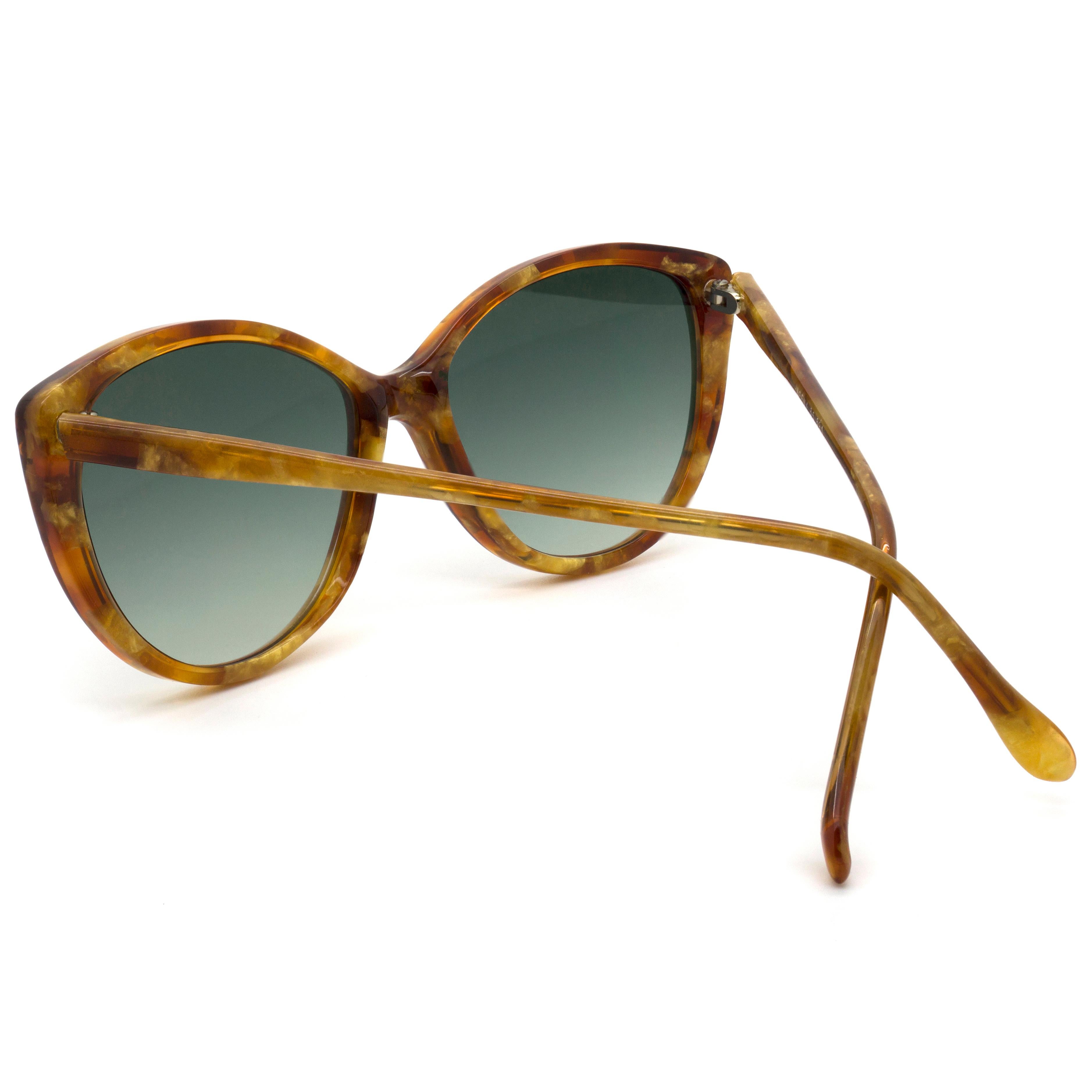 Brown France vintage cat eye sunglasses by Argos For Sale