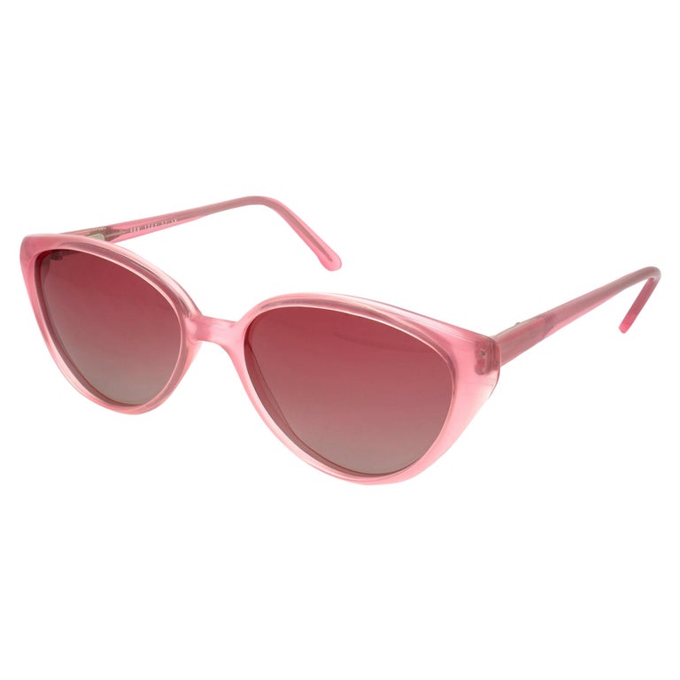 France vintage cat eye sunglasses by Argos For Sale at 1stDibs display picture 1