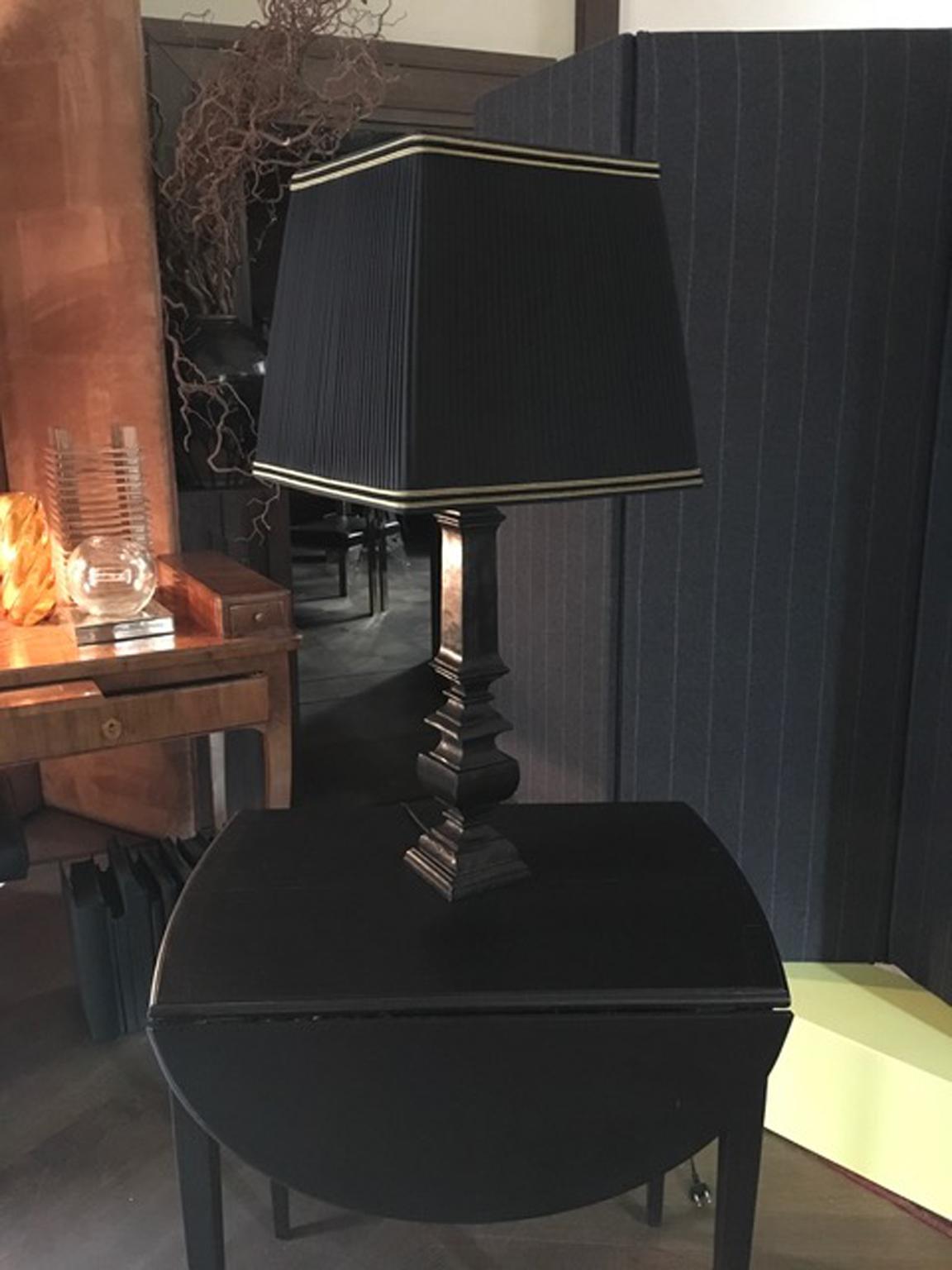 Louis XVI France Black Laquered Wood Table Lamp with Black Fabric Lampshade For Sale