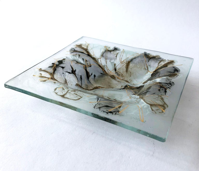 Frances and Michael Higgins Studio Abstract Art Glass Tray For Sale at