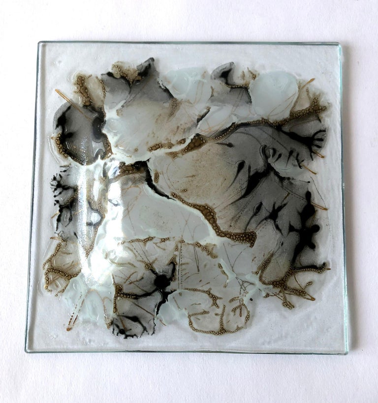 Frances and Michael Higgins Studio Abstract Art Glass Tray For Sale at