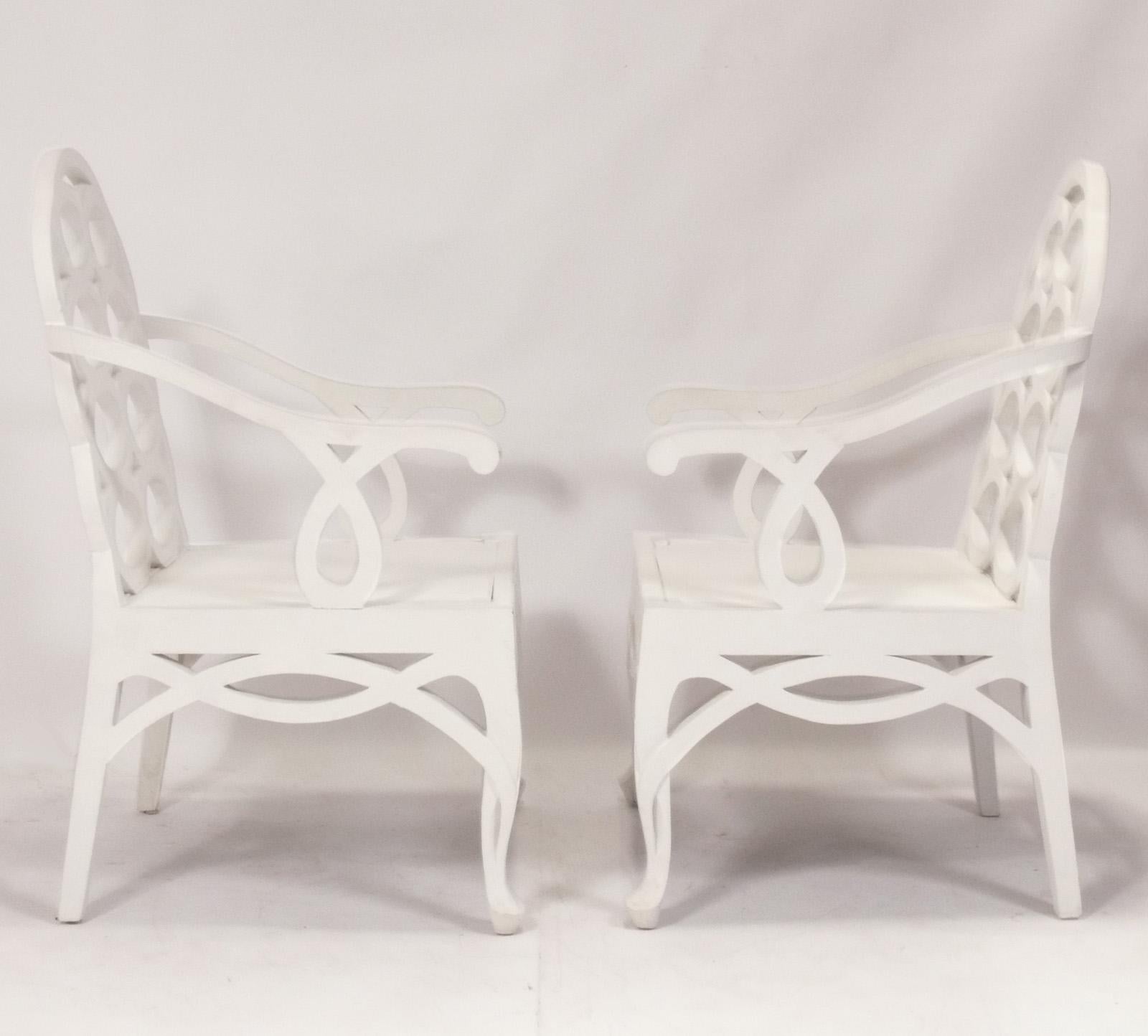 Hollywood Regency Frances Elkins Overscale Looping Chairs Rifinito in un colore a tua scelta in vendita