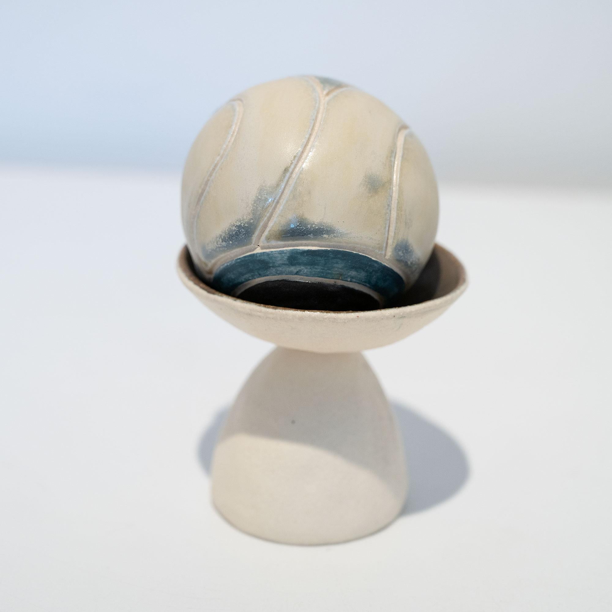 Abstract Sculpture de Frances Parker - Manzanas Golden 60