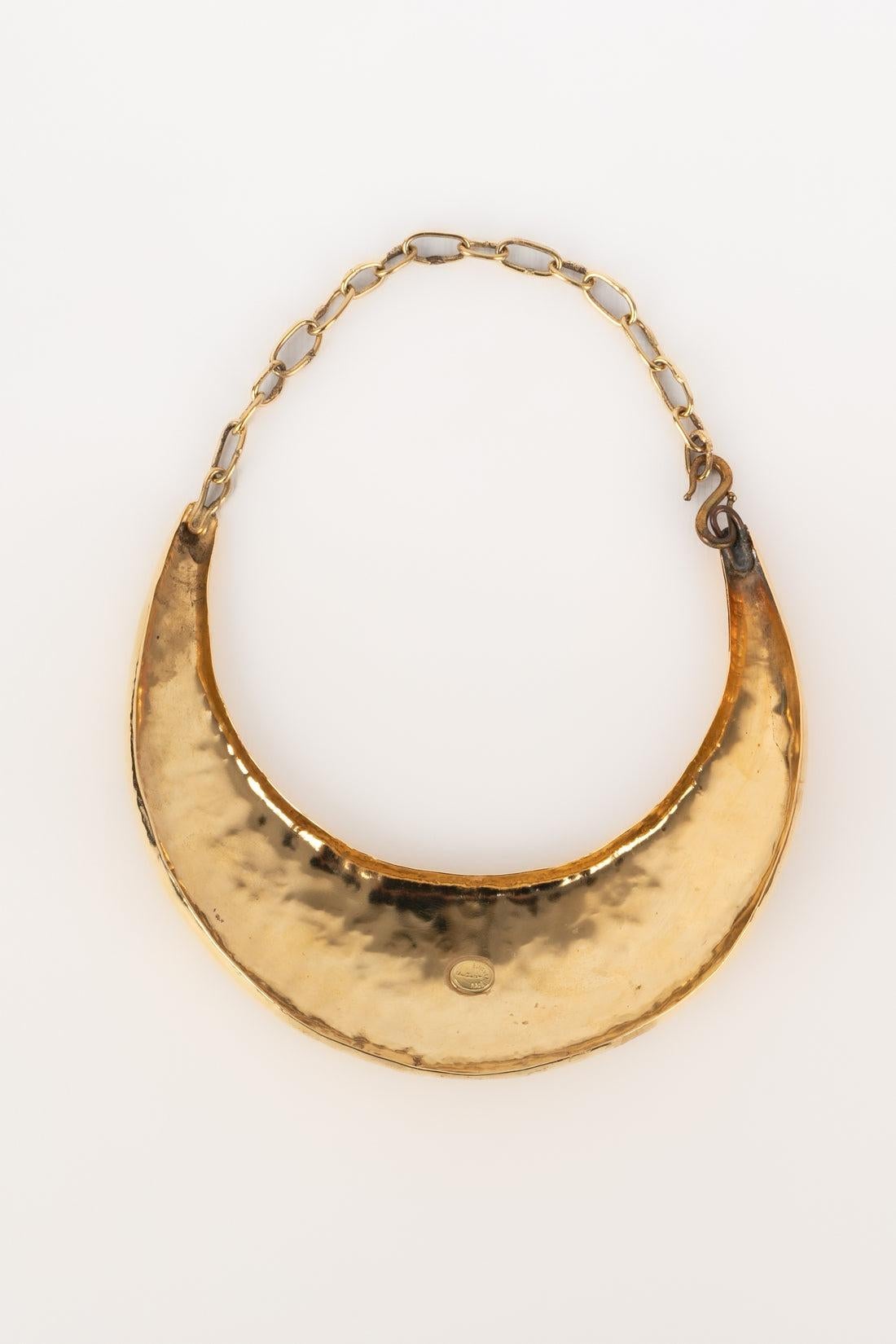 FRANCES PATIKY STEIN - (Made in France) Collana in metallo dorato con pasta di vetro multicolore.

Informazioni aggiuntive:
Condizioni: Ottime condizioni
Dimensioni: Lunghezza: da 24 a 39 cm

SKU:BC93