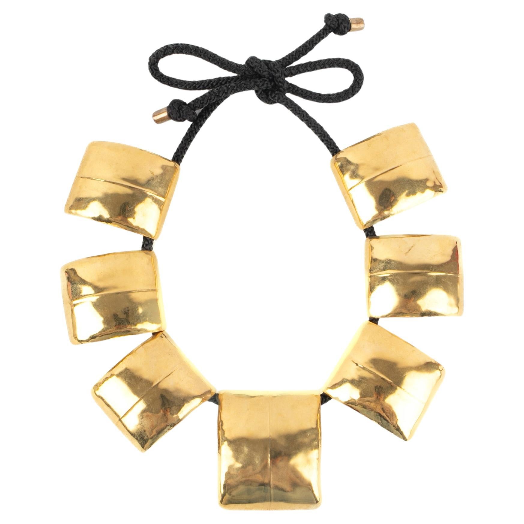 Collar Frances Patiky Stein con eslabones de pasamanería negros