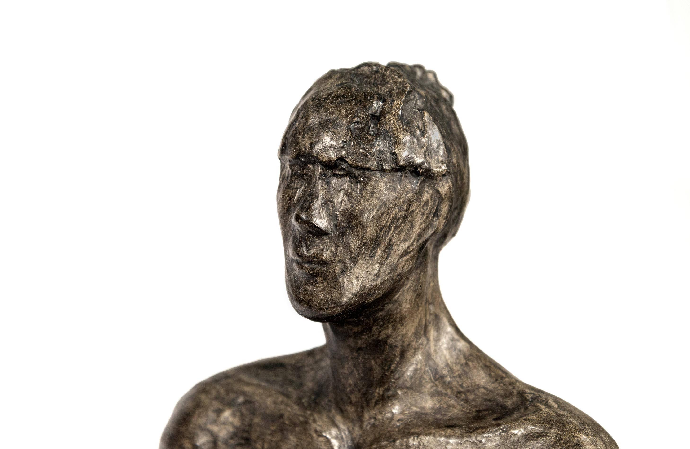 Cwén- figurative, female, polymer, gypsum, tabletop sculpture For Sale 4